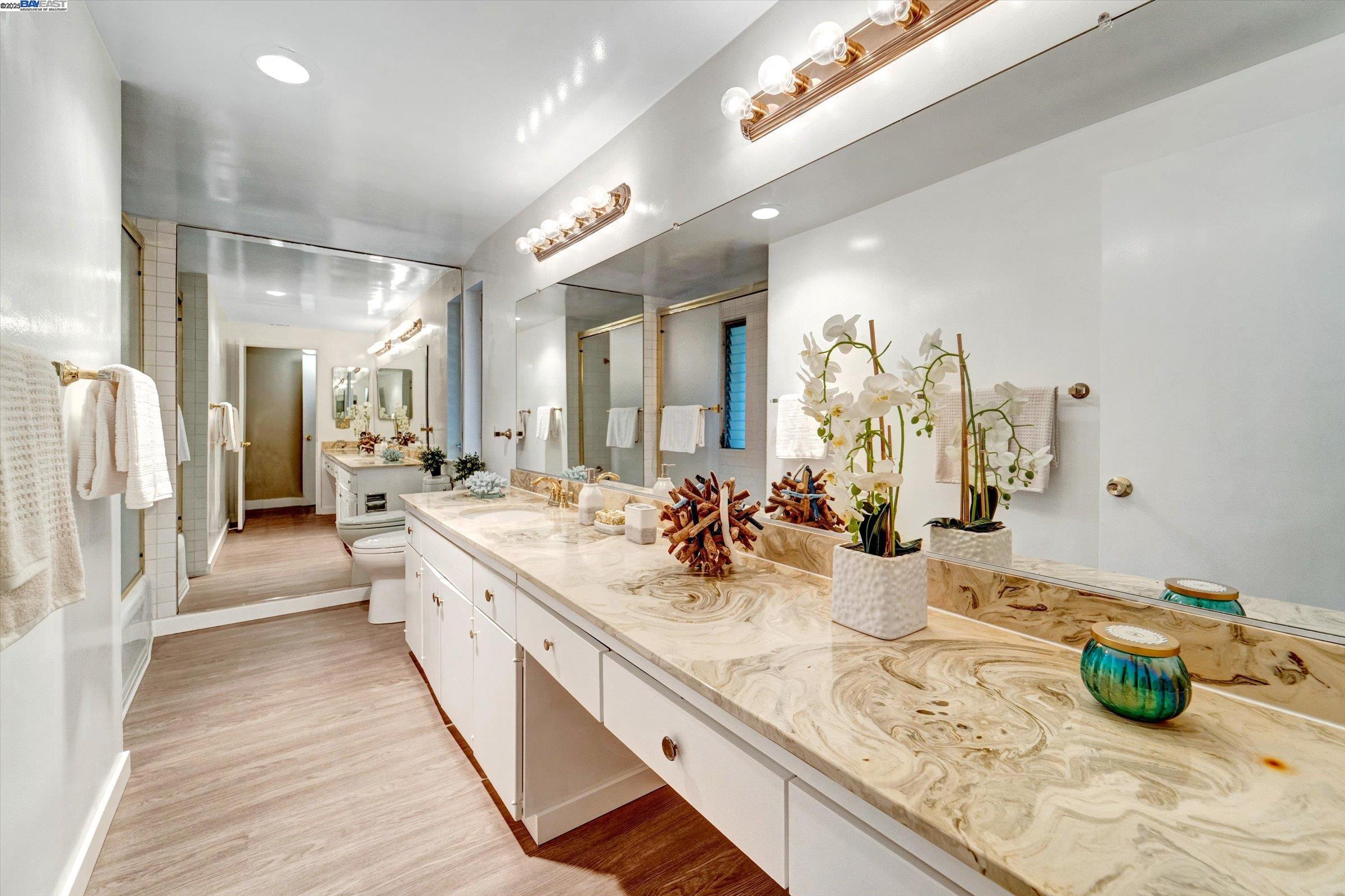 Detail Gallery Image 18 of 29 For 2767 Miradero Dr #C,  –,  CA 93105 - 3 Beds | 2 Baths