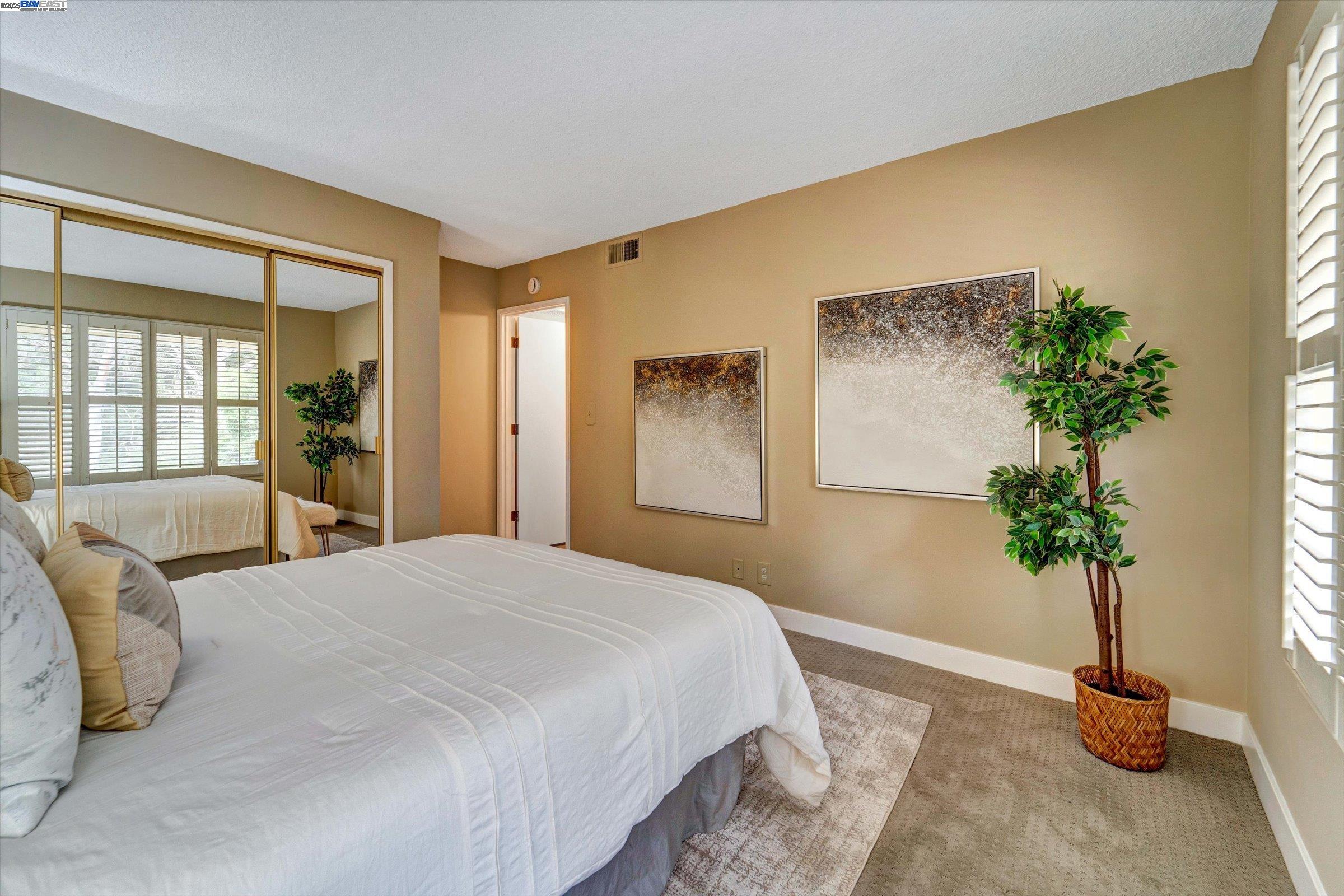 Detail Gallery Image 22 of 29 For 2767 Miradero Dr #C,  –,  CA 93105 - 3 Beds | 2 Baths