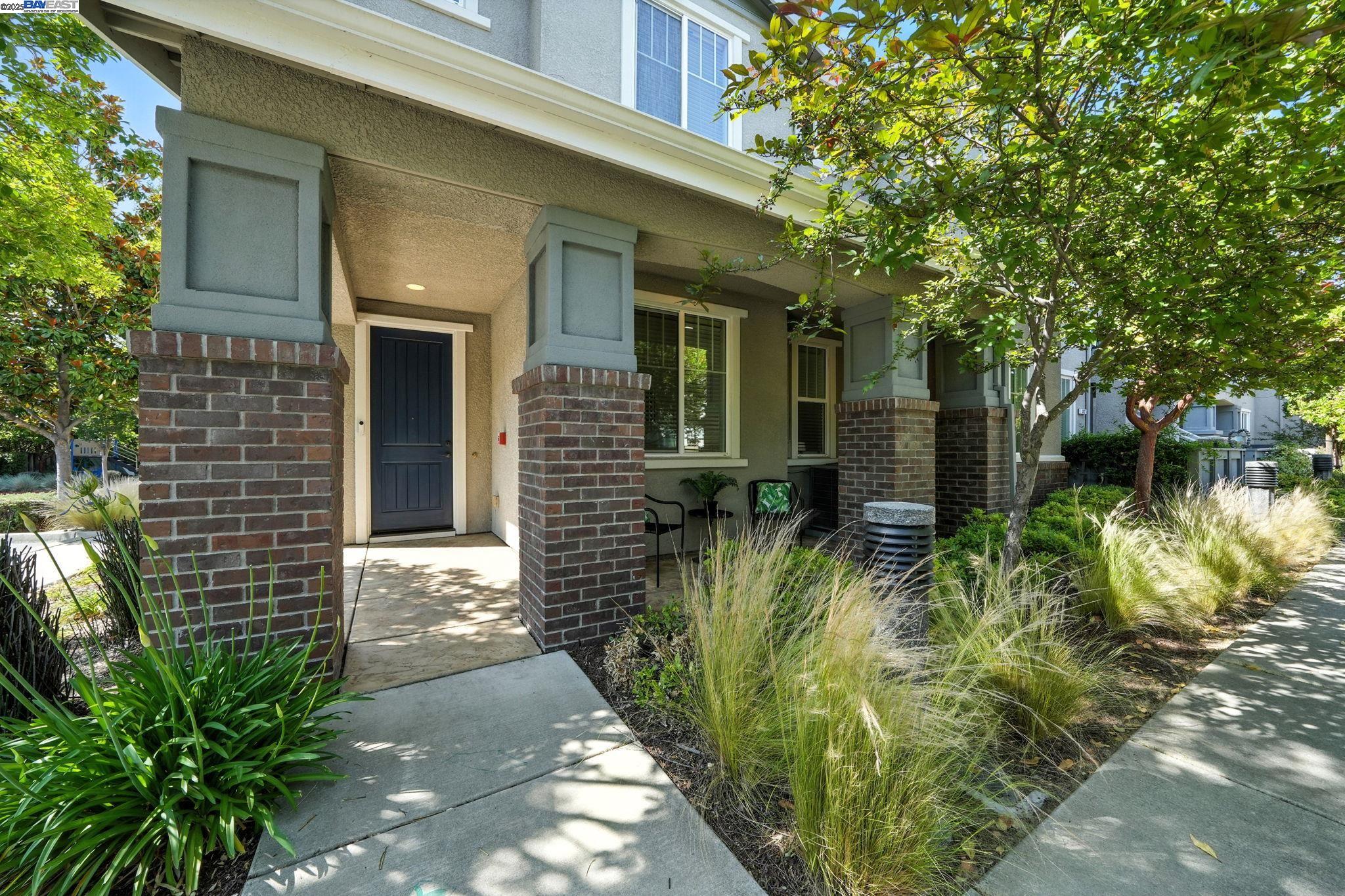 Front Image Thumbnail for BE41114319