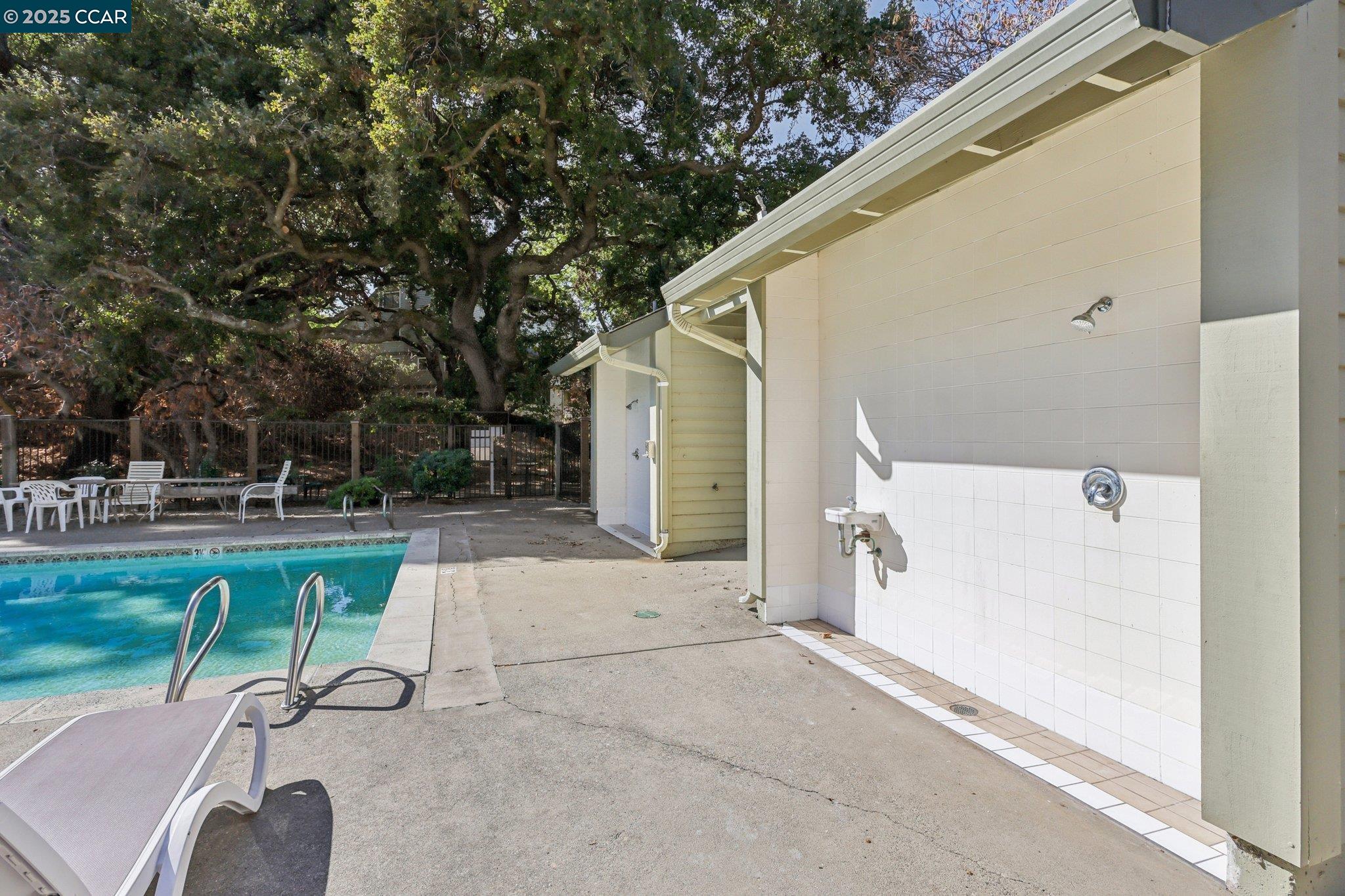 Photo #43: 41114320 Listing: Photo #43