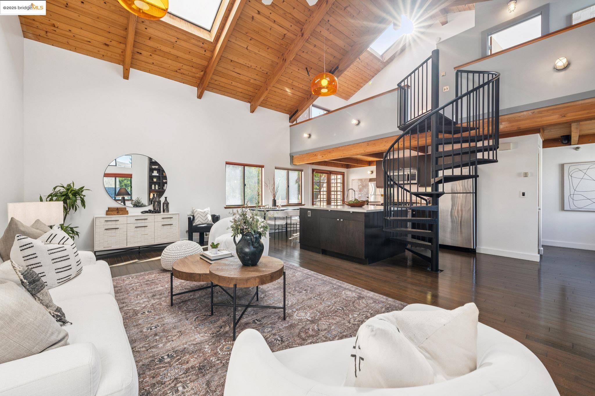 Photo #5: 41114321 Listing 