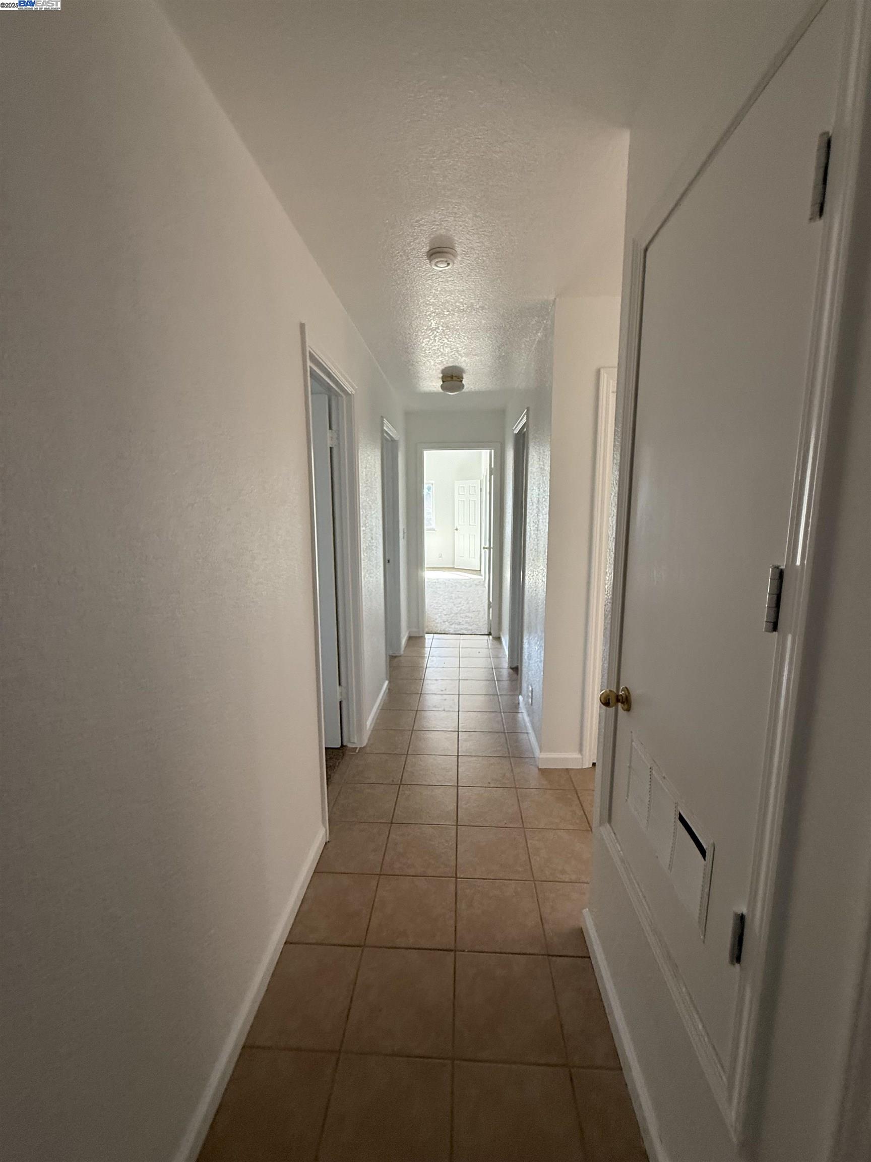 Detail Gallery Image 13 of 17 For 2932 Alcott Ct, Modesto,  CA 95355 - 4 Beds | 2 Baths