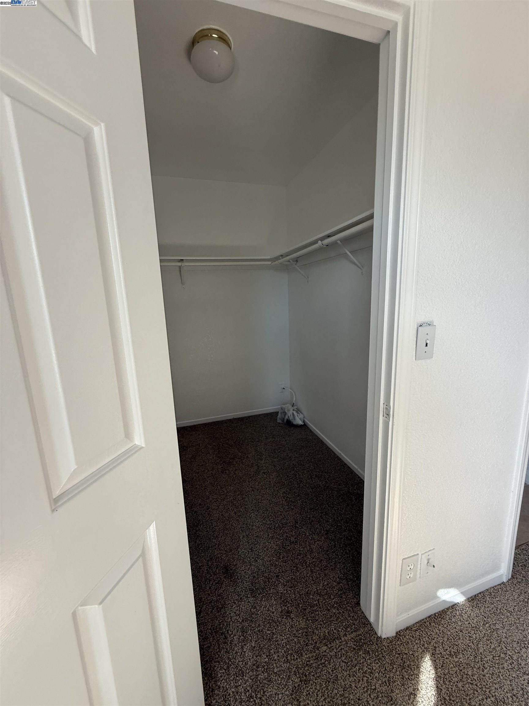 Detail Gallery Image 6 of 17 For 2932 Alcott Ct, Modesto,  CA 95355 - 4 Beds | 2 Baths