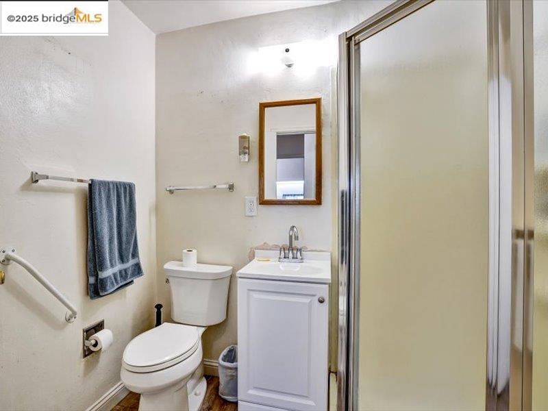 Detail Gallery Image 12 of 36 For 2151 Elm St, Livermore,  CA 94551 - 3 Beds | 2 Baths