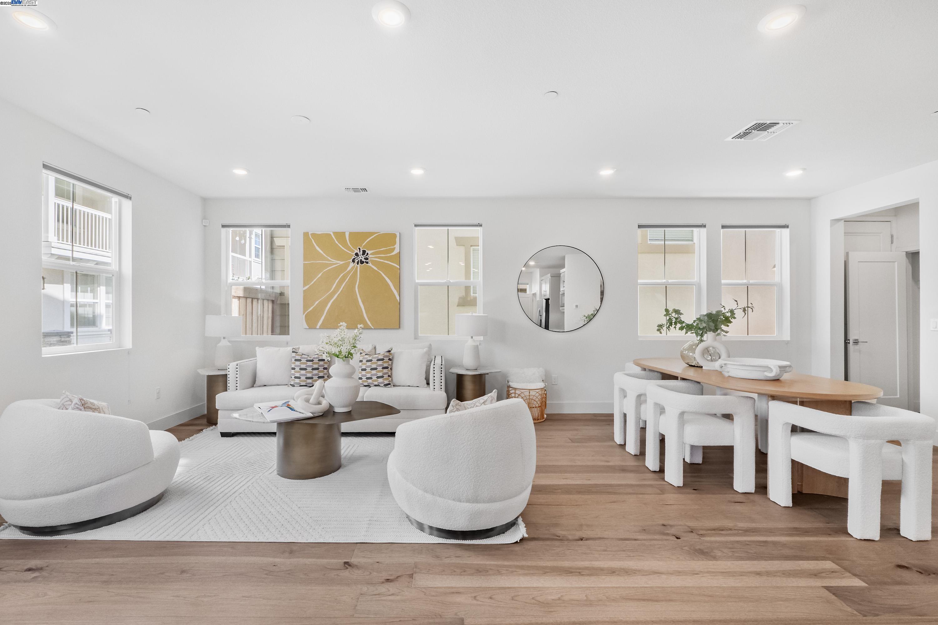 Front Image Thumbnail for BE41114334