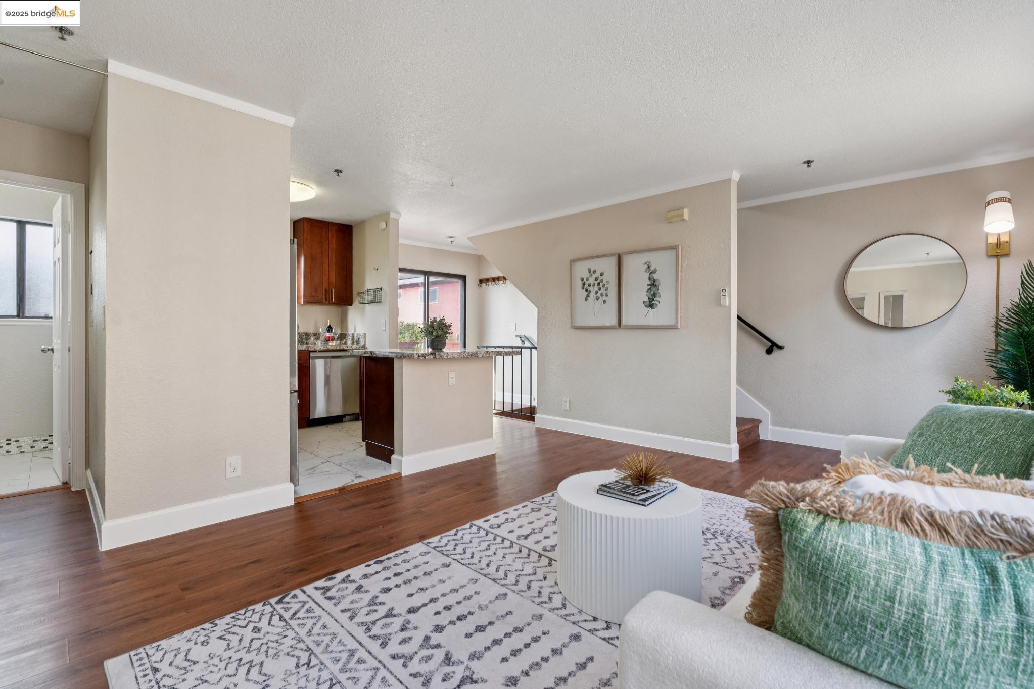 Photo #8: 41114339 Listing: Photo #8