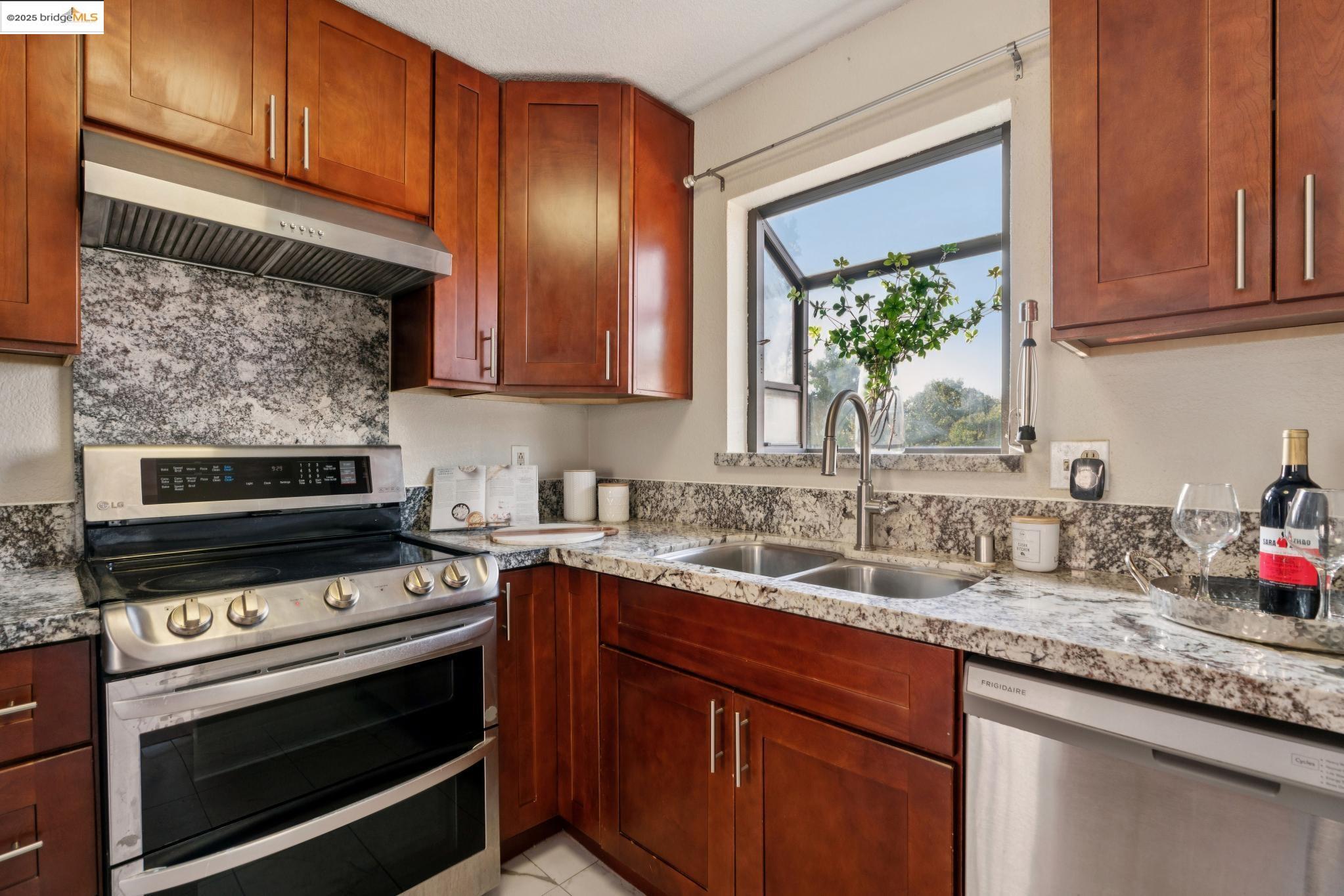 Photo #10: 41114339 Listing: Photo #10