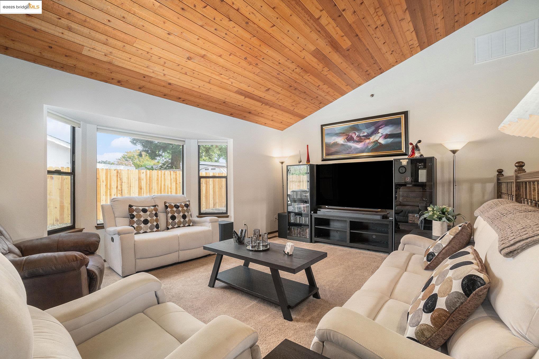 Detail Gallery Image 18 of 32 For 3622 Delancey Ln, Concord,  CA 94519 - 3 Beds | 3 Baths