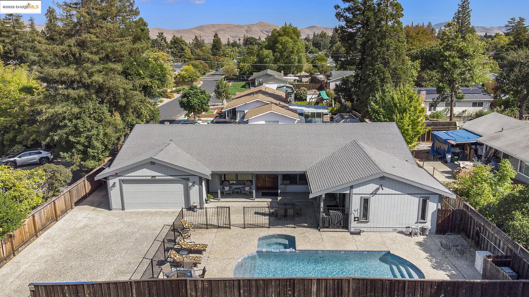 Detail Gallery Image 41 of 51 For 3622 Delancey Ln, Concord,  CA 94519 - 3 Beds | 3 Baths