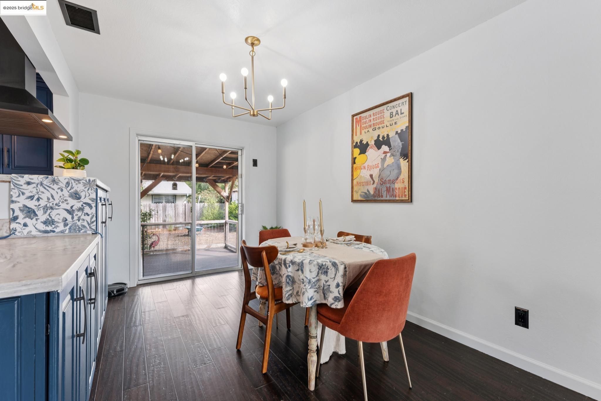 Detail Gallery Image 17 of 53 For 2425 Humphrey Ave, Richmond,  CA 94804 - 3 Beds | 1 Baths