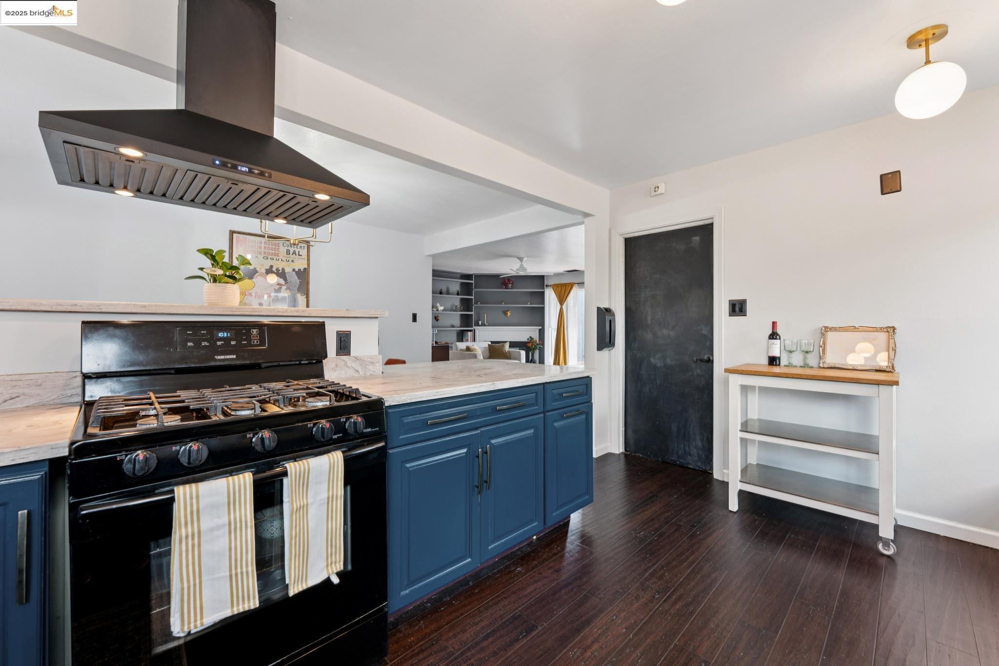 Detail Gallery Image 26 of 53 For 2425 Humphrey Ave, Richmond,  CA 94804 - 3 Beds | 1 Baths