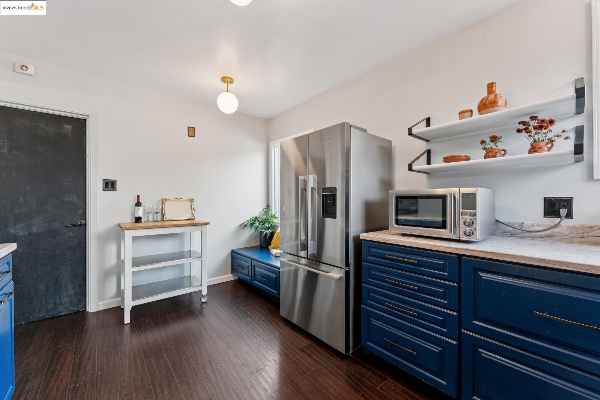 Detail Gallery Image 27 of 53 For 2425 Humphrey Ave, Richmond,  CA 94804 - 3 Beds | 1 Baths