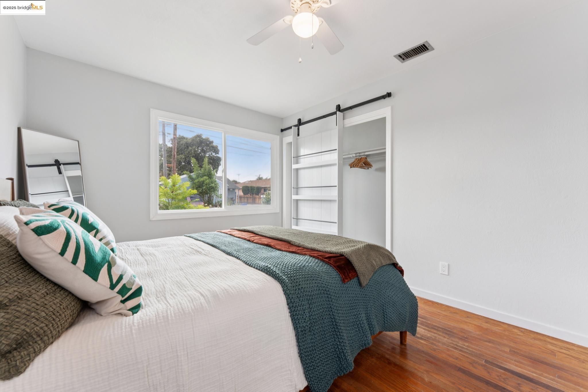 Detail Gallery Image 42 of 53 For 2425 Humphrey Ave, Richmond,  CA 94804 - 3 Beds | 1 Baths