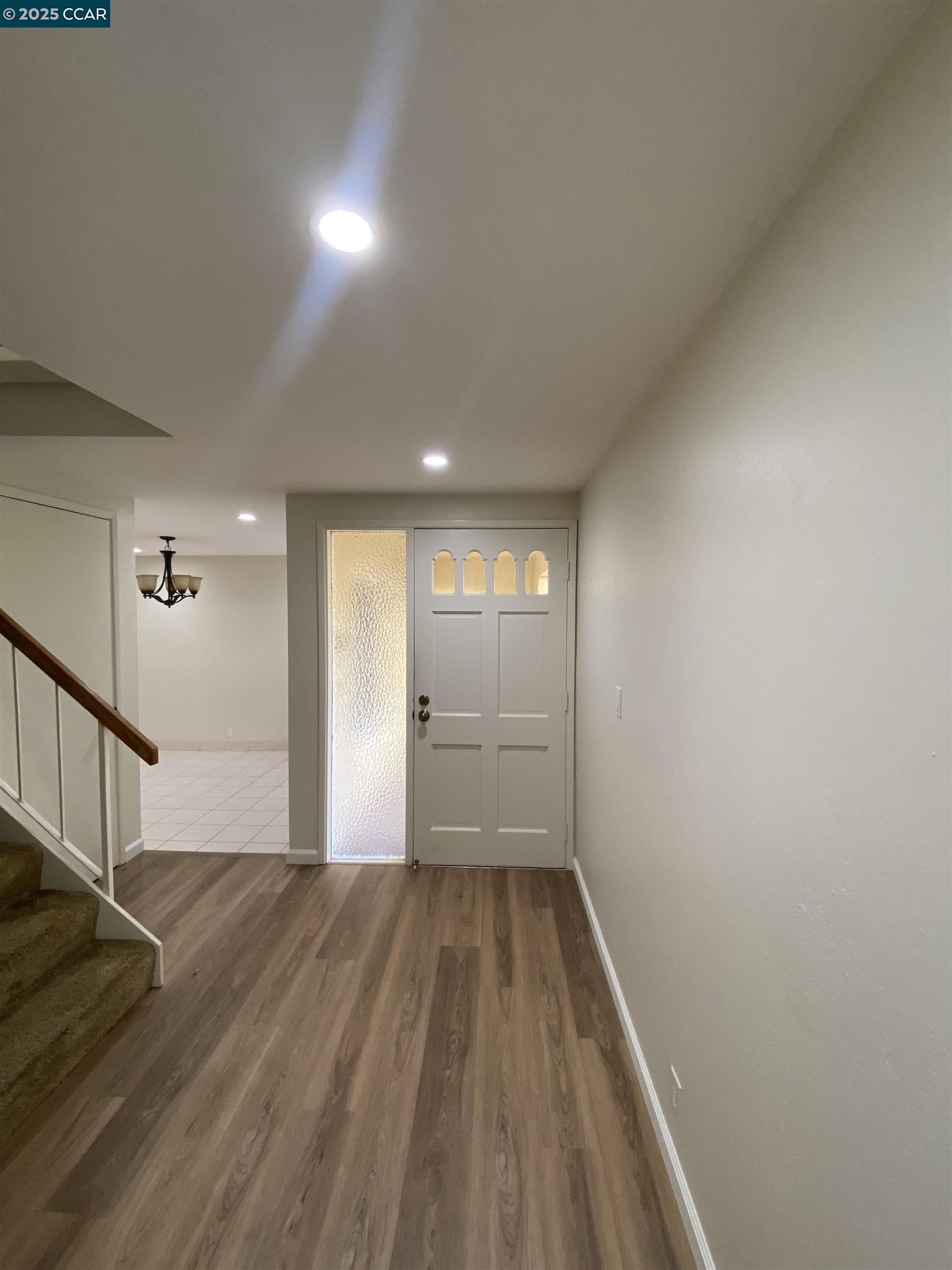 Detail Gallery Image 3 of 20 For 1557 Siskiyou Dr, Walnut Creek,  CA 94598 - 4 Beds | 2/1 Baths