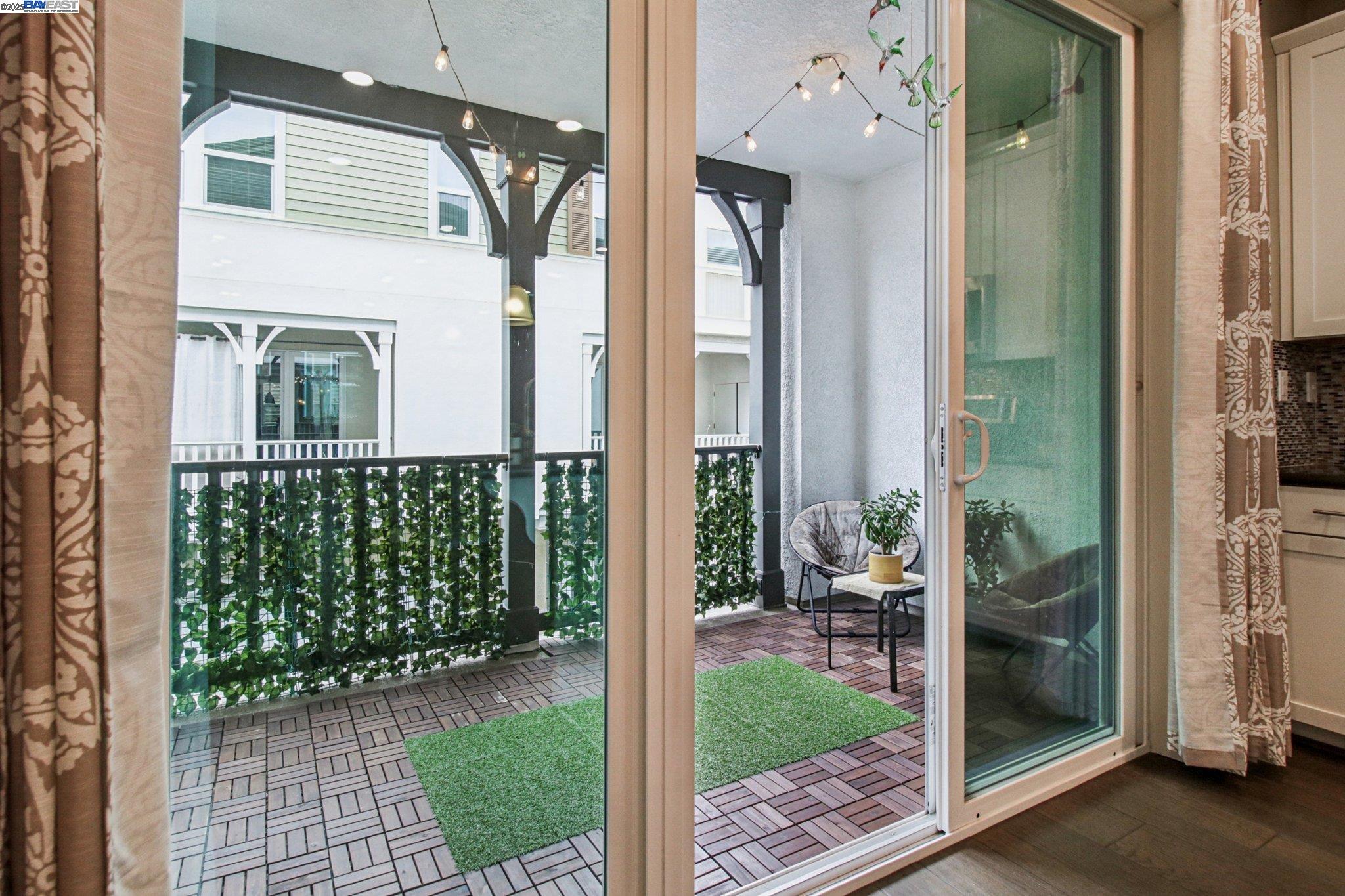 Detail Gallery Image 27 of 41 For 3130 Aran Way, Dublin,  CA 94568 - 3 Beds | 3/1 Baths