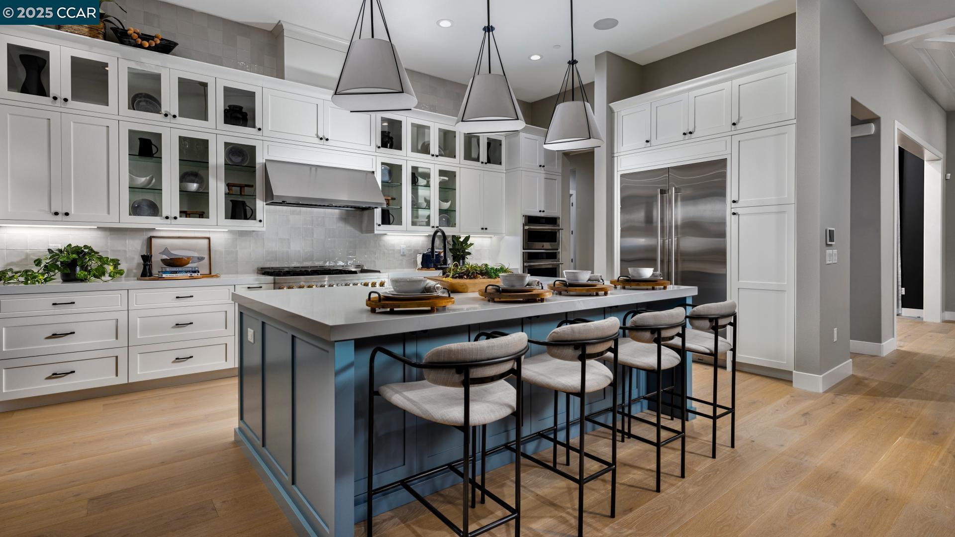 Detail Gallery Image 2 of 33 For 2155 via Santa Elena, Morgan Hill,  CA 95037 - 5 Beds | 5/1 Baths