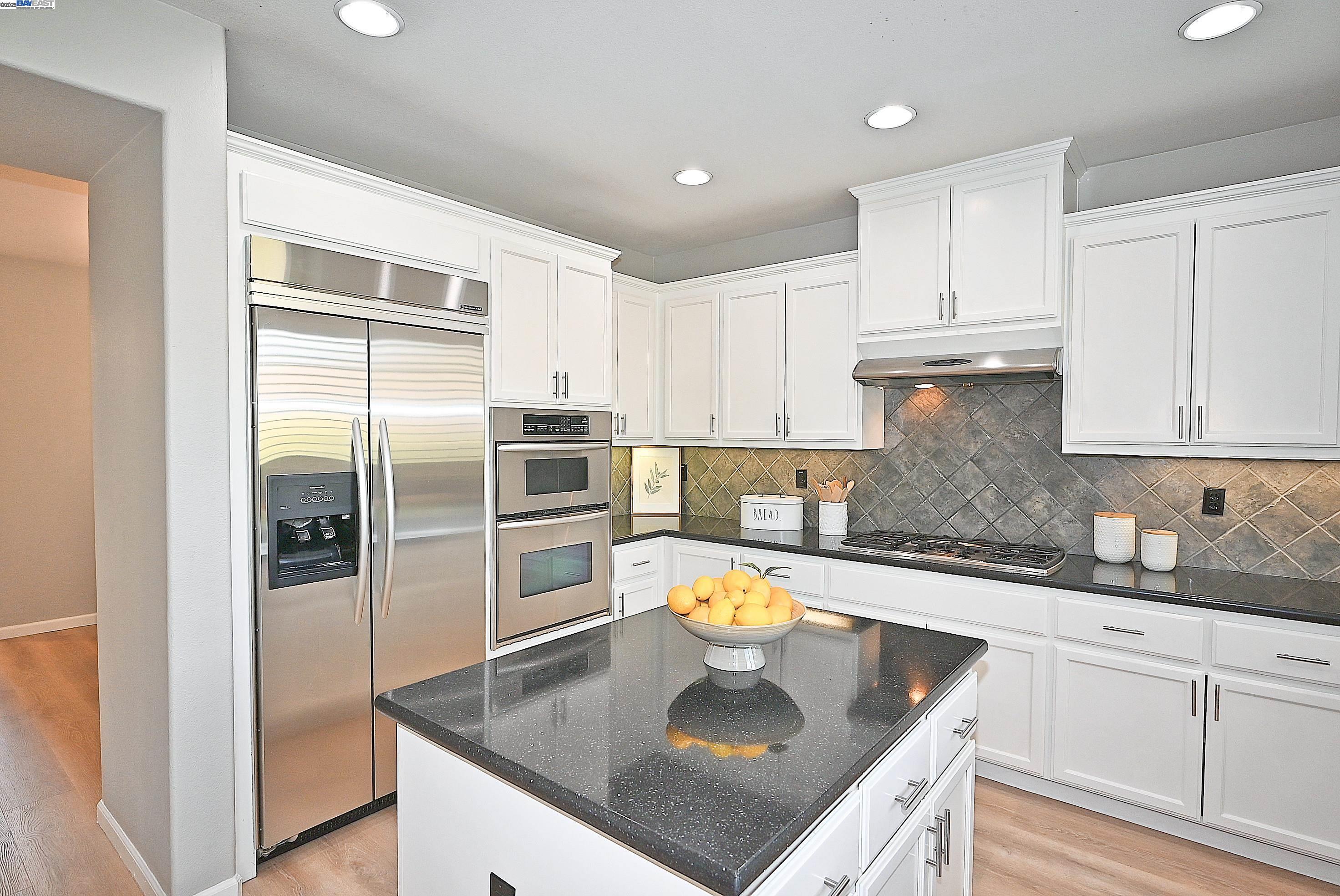 Detail Gallery Image 11 of 49 For 1628 Banbury Dr, San Ramon,  CA 94582 - 4 Beds | 3 Baths