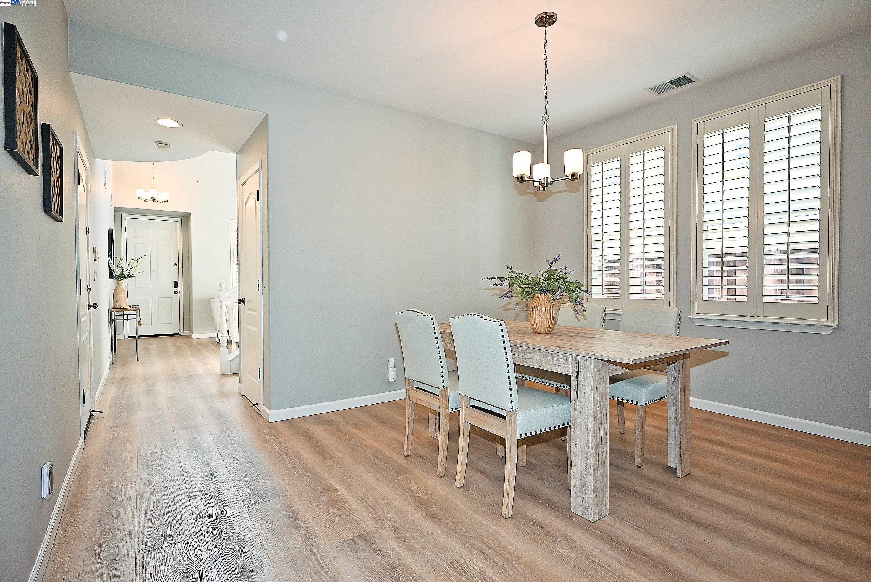 Detail Gallery Image 12 of 49 For 1628 Banbury Dr, San Ramon,  CA 94582 - 4 Beds | 3 Baths