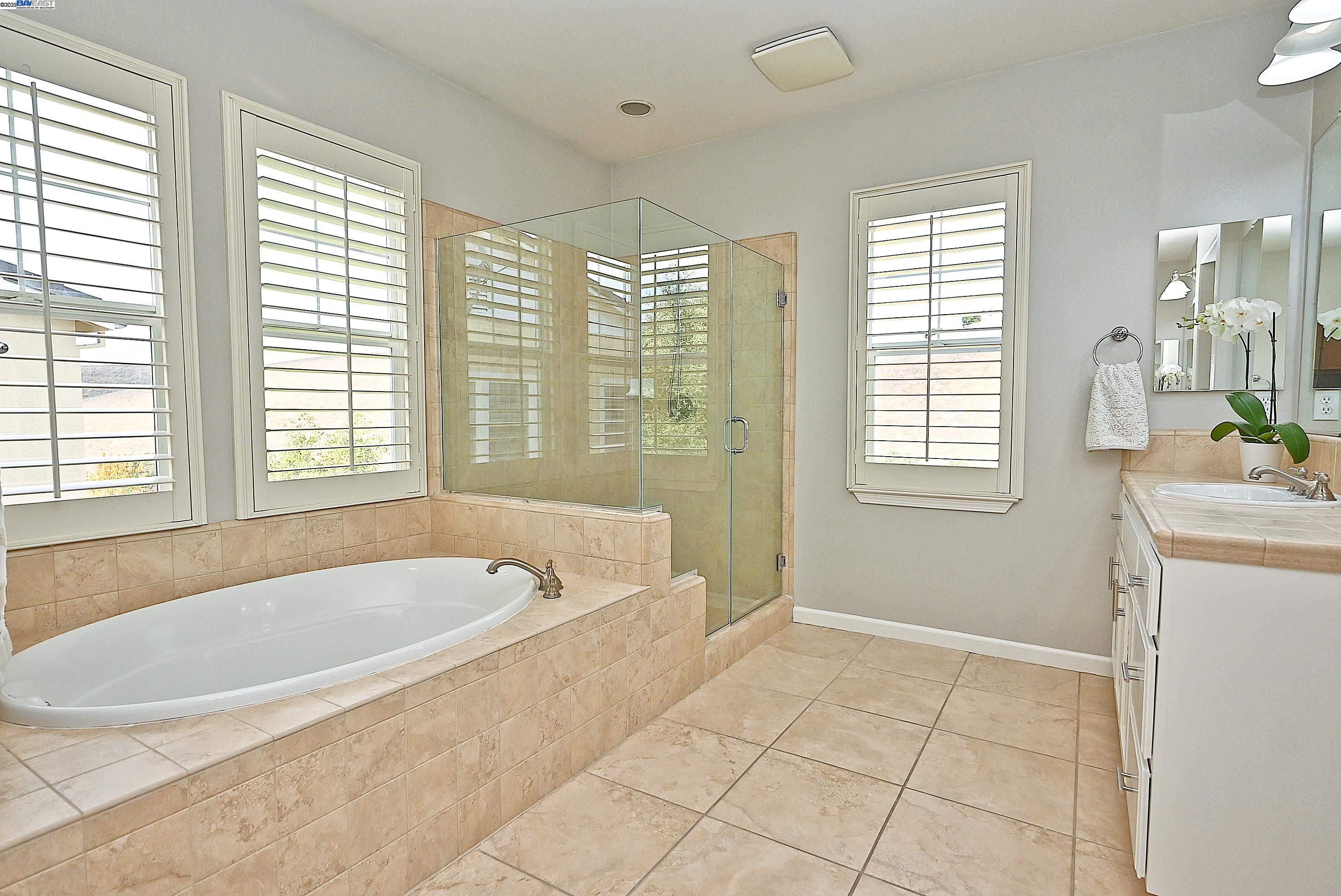 Detail Gallery Image 26 of 49 For 1628 Banbury Dr, San Ramon,  CA 94582 - 4 Beds | 3 Baths