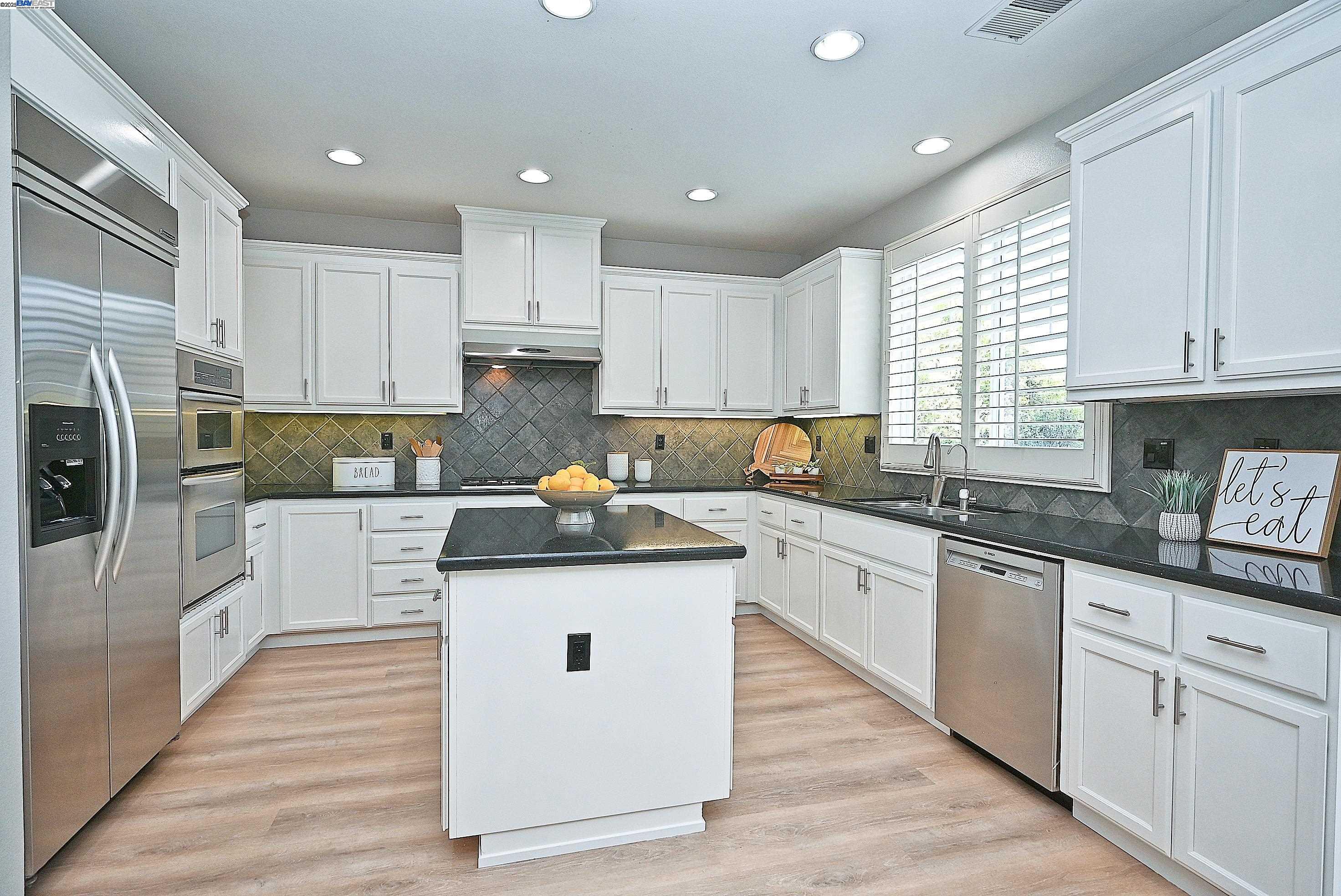 Detail Gallery Image 7 of 49 For 1628 Banbury Dr, San Ramon,  CA 94582 - 4 Beds | 3 Baths