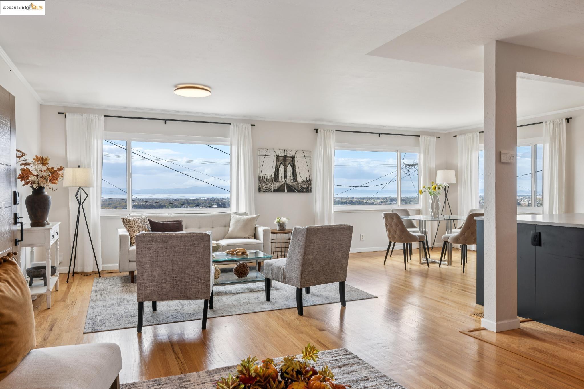 Front Image Thumbnail for EB41114384