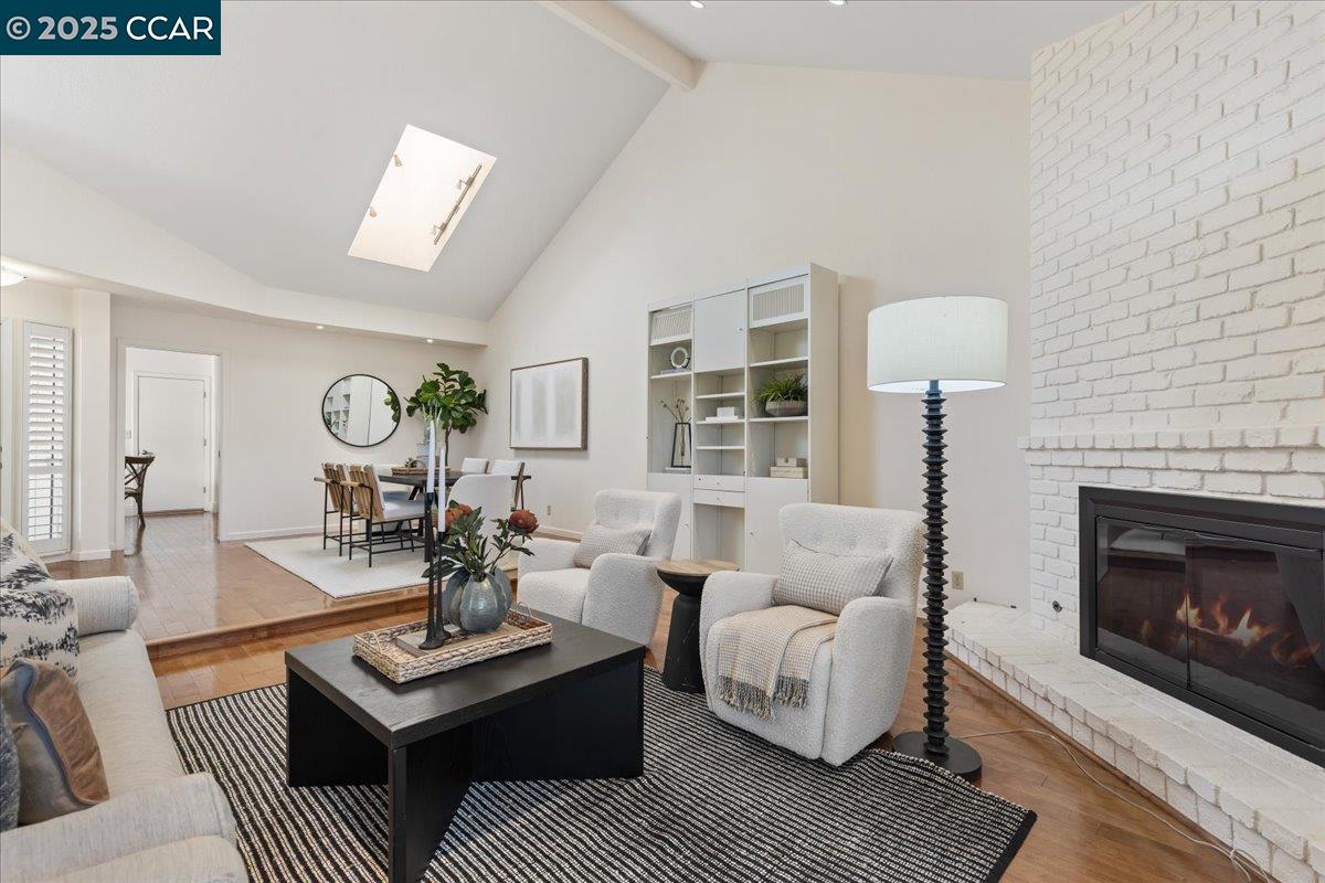 Photo #9: 41114386 Listing: Photo #9
