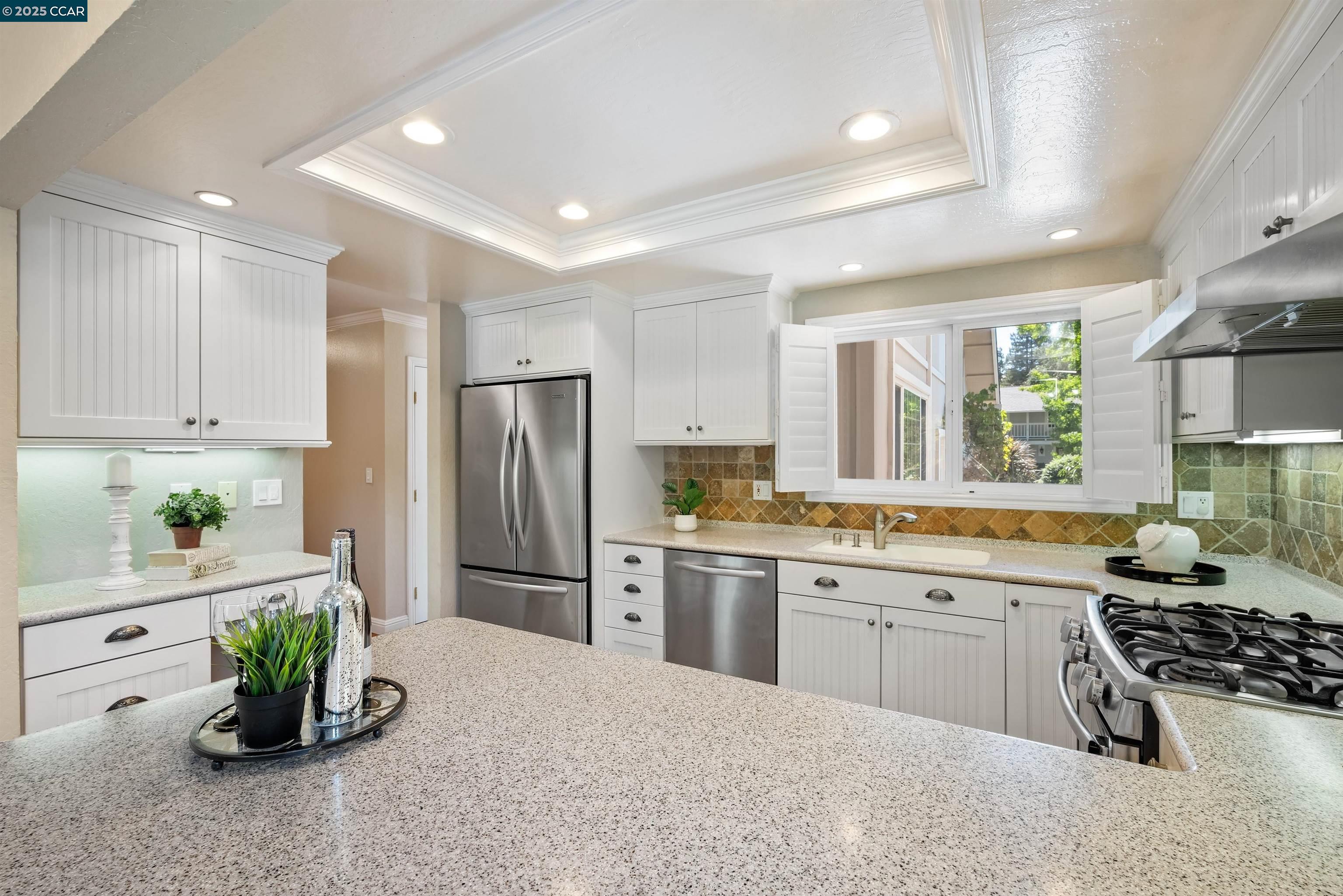 Detail Gallery Image 28 of 60 For 33 Leeds Ct E, Danville,  CA 94526 - 4 Beds | 2/1 Baths