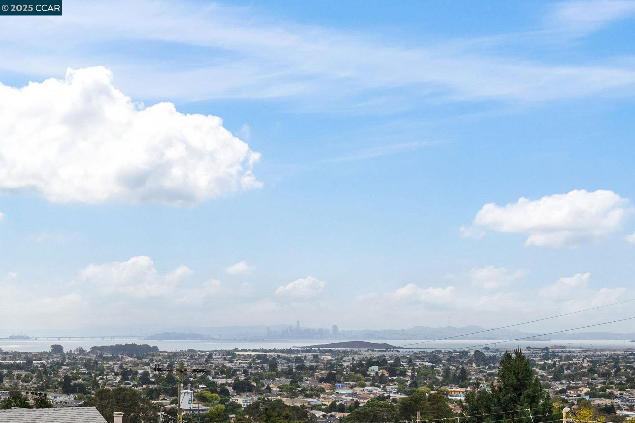 Detail Gallery Image 2 of 27 For 1532 Bayo Vista Ave, San Pablo,  CA 94806 - 2 Beds | 1 Baths