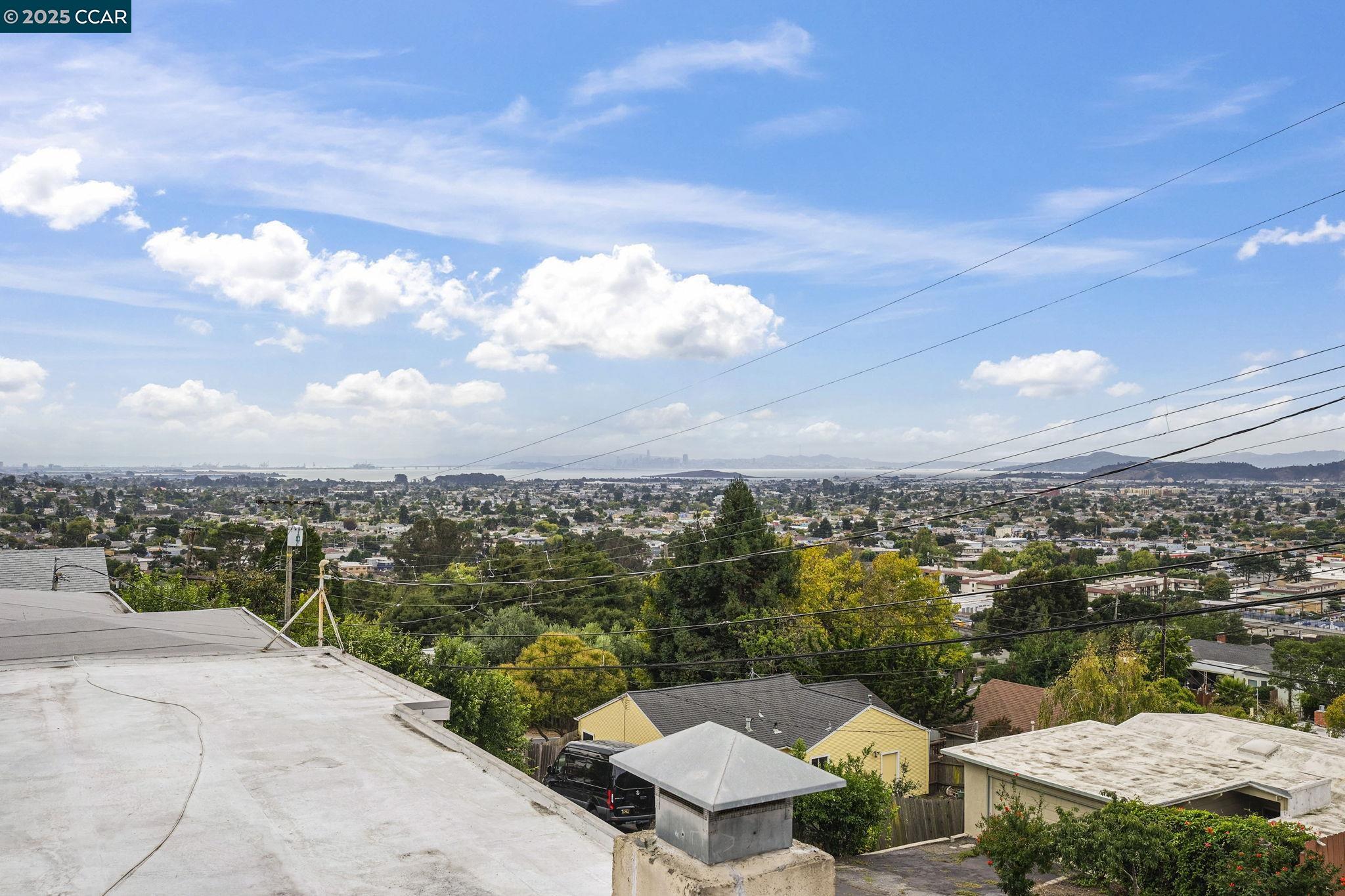 Detail Gallery Image 3 of 27 For 1532 Bayo Vista Ave, San Pablo,  CA 94806 - 2 Beds | 1 Baths