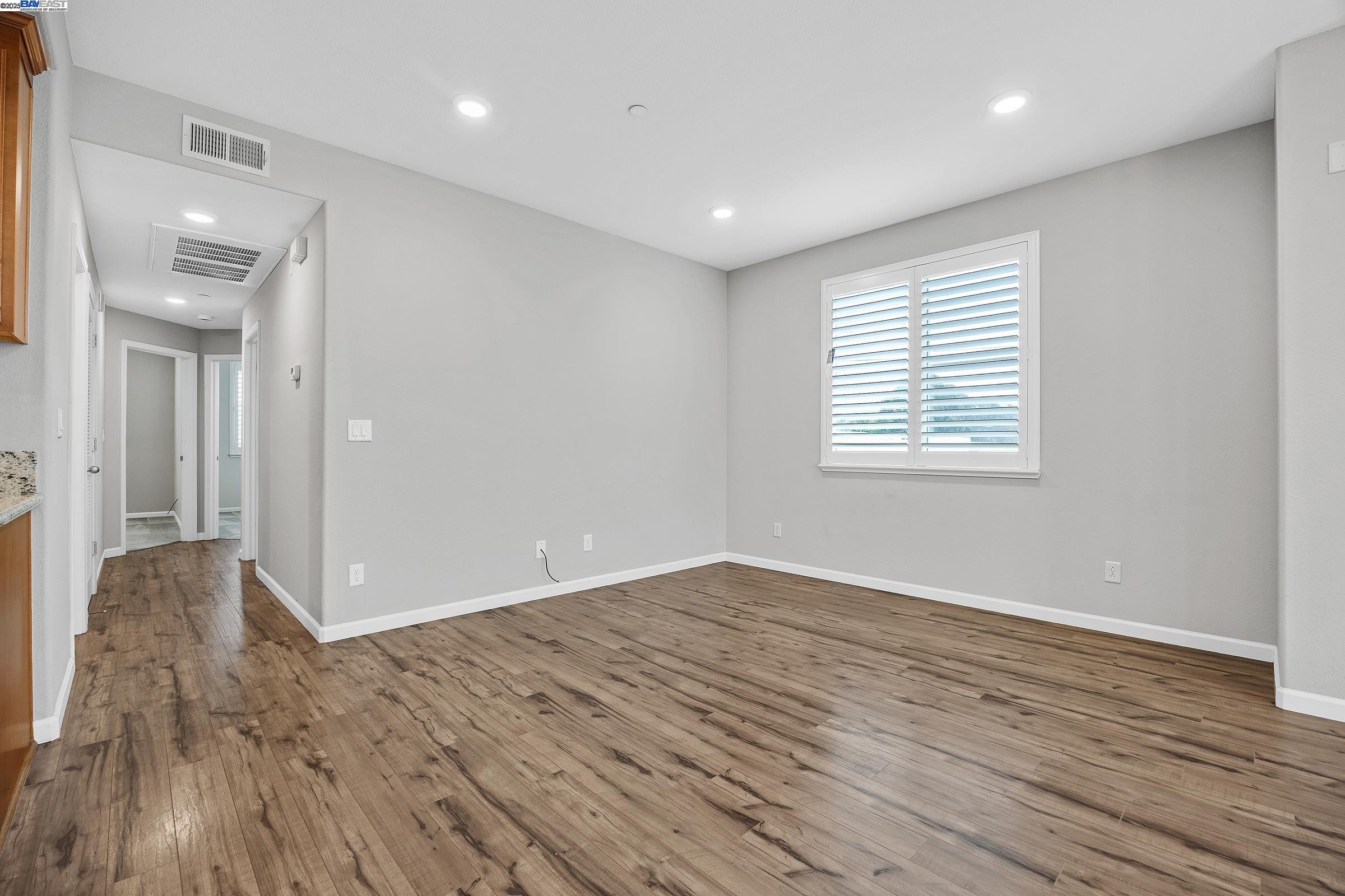 Detail Gallery Image 13 of 43 For 4728 Norris Canyon Rd #206,  San Ramon,  CA 94583 - 3 Beds | 2 Baths