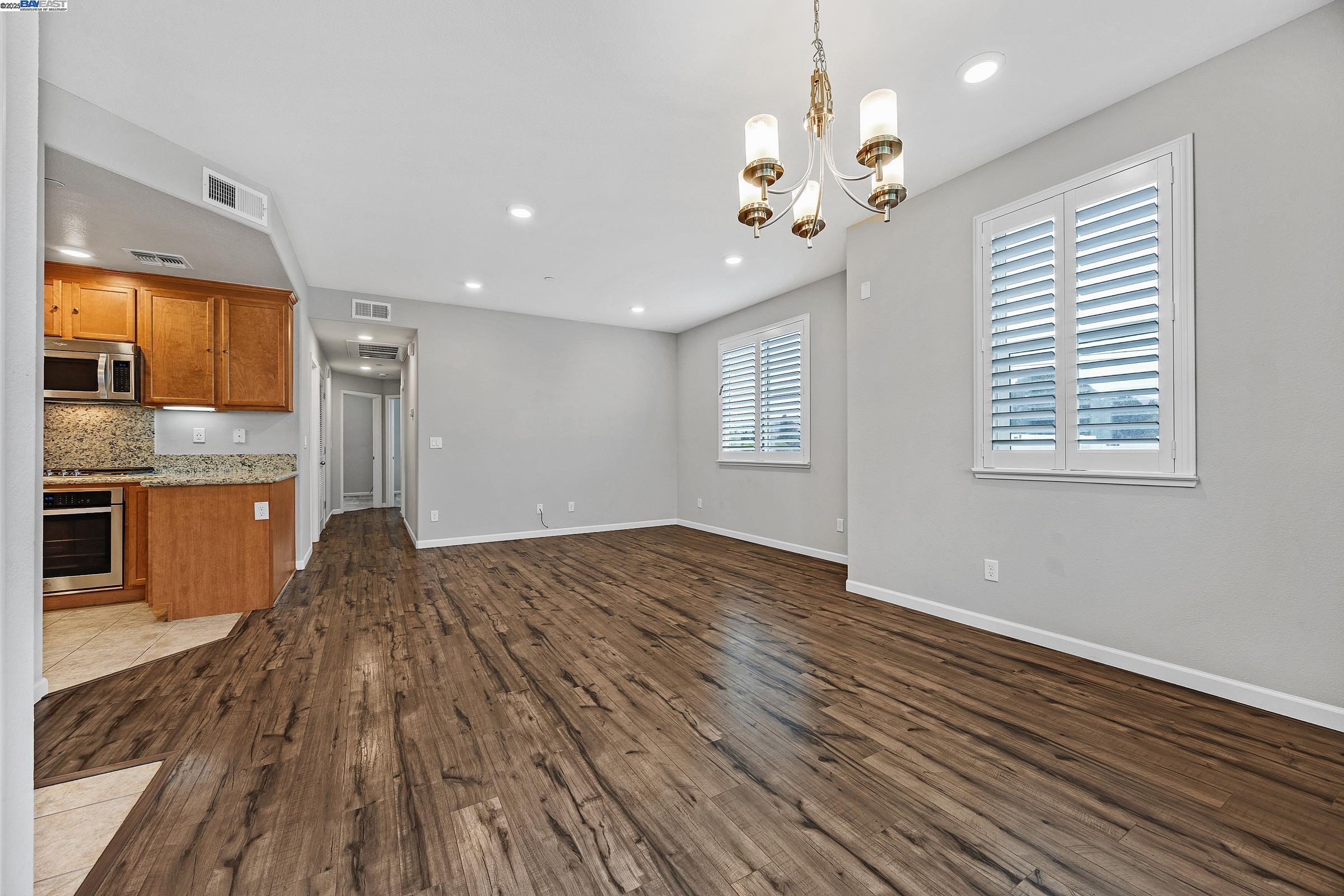 Photo #3: 41114394 Listing 