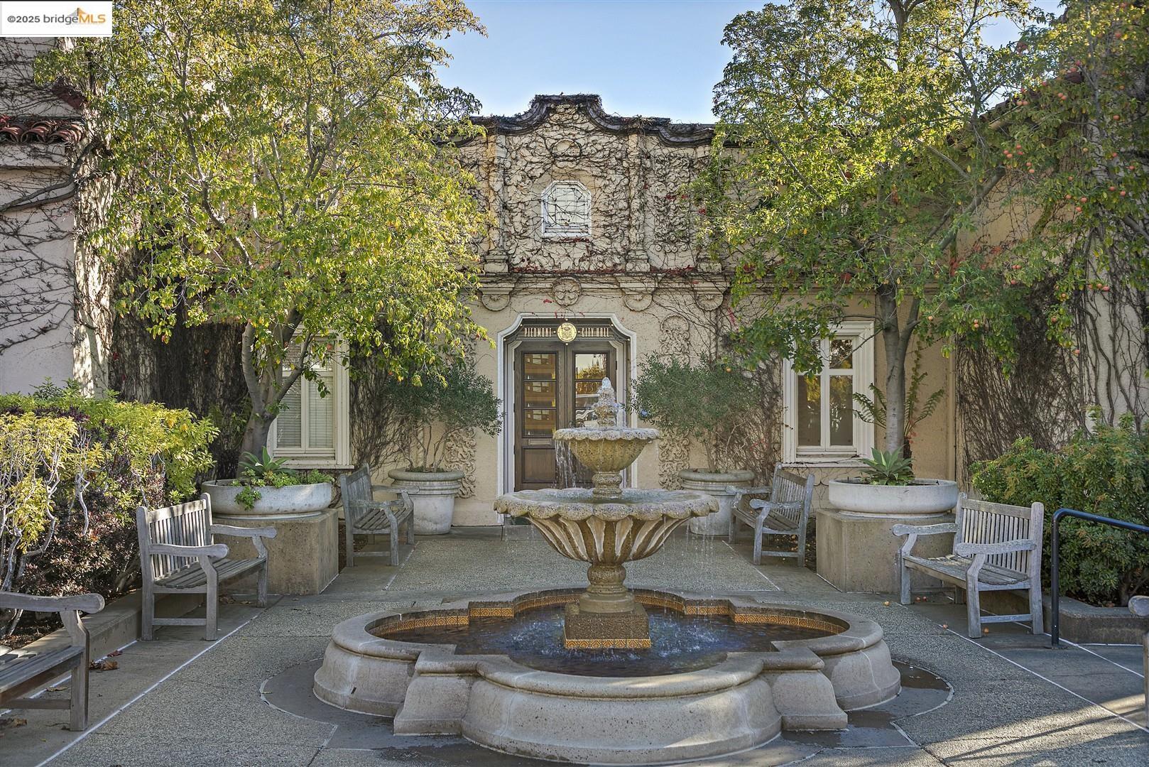 Detail Gallery Image 48 of 57 For 61 Wildwood Ave, Piedmont,  CA 94610 - 6 Beds | 4/1 Baths