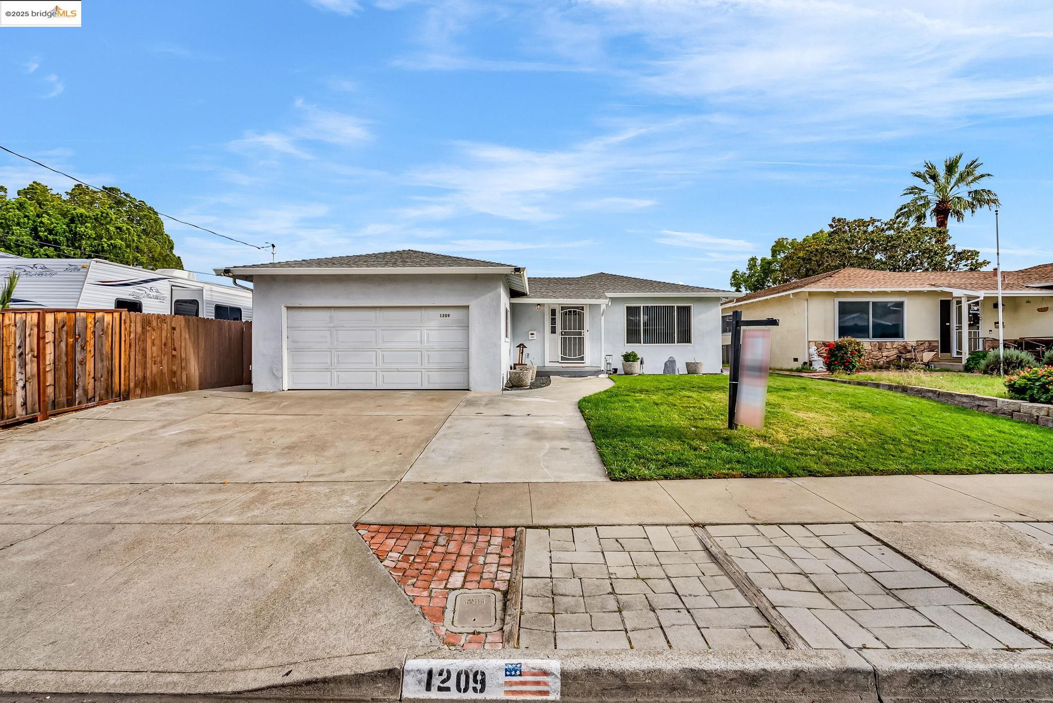 Detail Gallery Image 3 of 42 For 1209 Tulip Drive, Antioch,  CA 94509-9999 - 3 Beds | 2 Baths