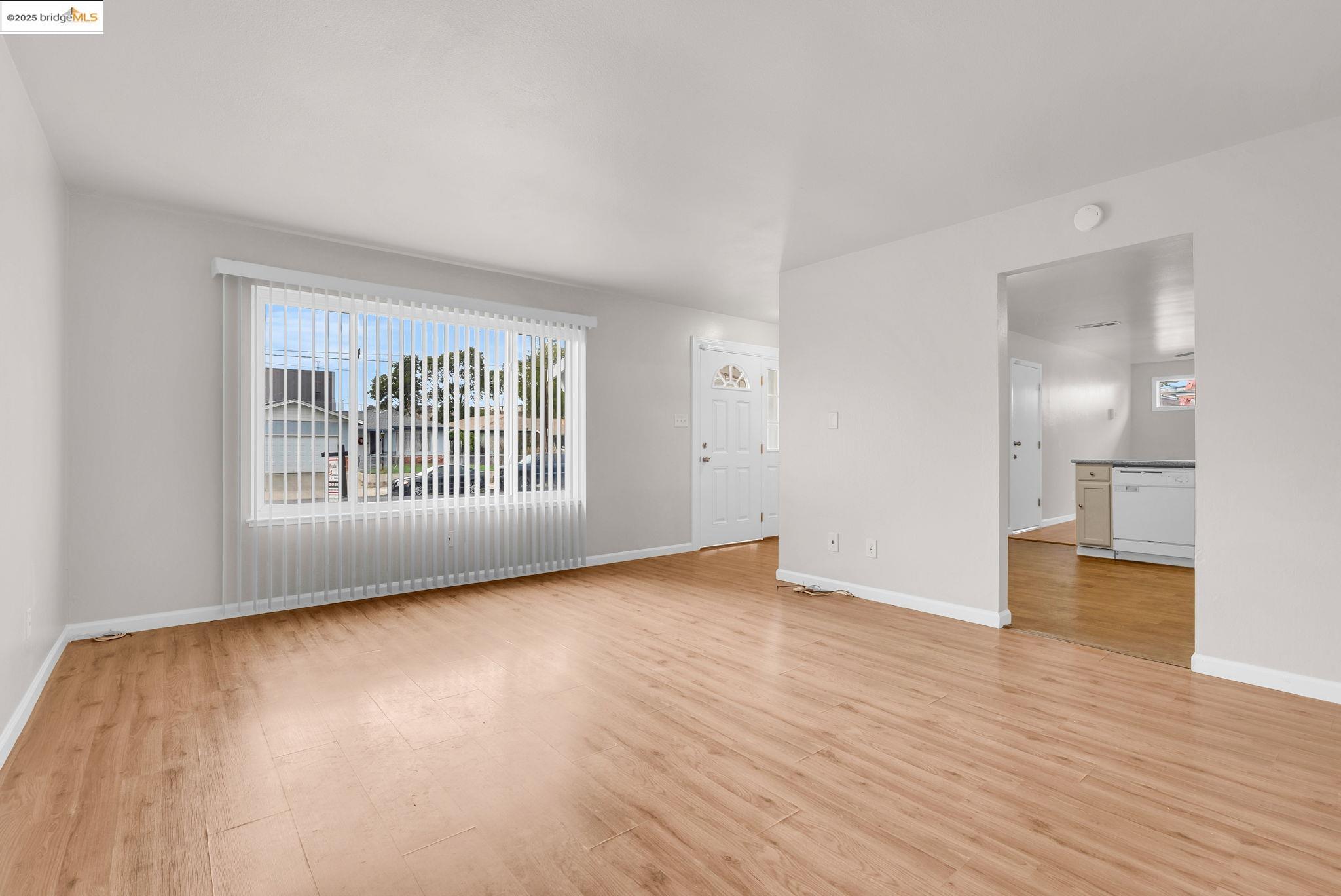 Detail Gallery Image 9 of 42 For 1209 Tulip Drive, Antioch,  CA 94509-9999 - 3 Beds | 2 Baths