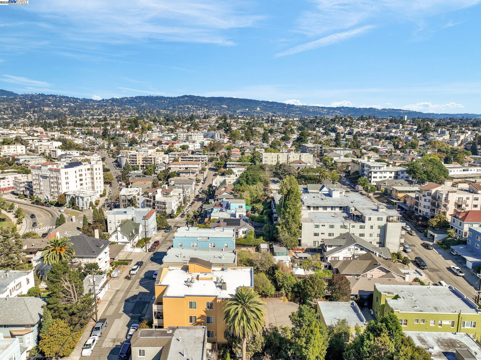 Detail Gallery Image 35 of 37 For 400 Wayne Ave #1,  Oakland,  CA 94606 - 2 Beds | 1 Baths