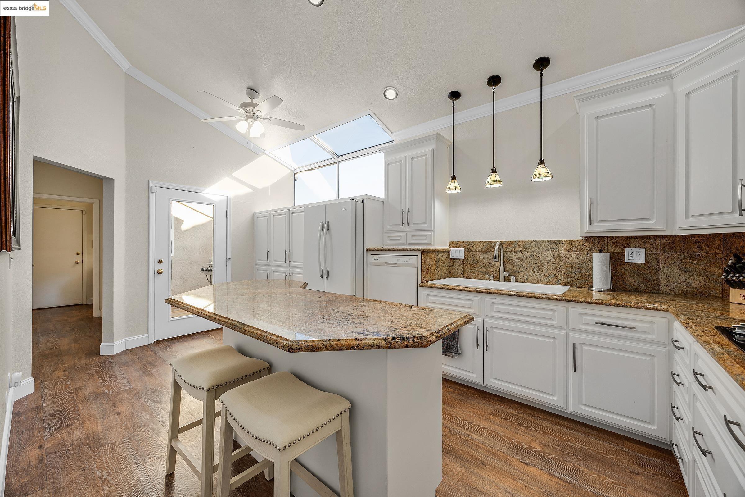 Detail Gallery Image 11 of 18 For 2380 Wayfarer Drive, Discovery Bay,  CA 94505-9999 - 2 Beds | 2 Baths