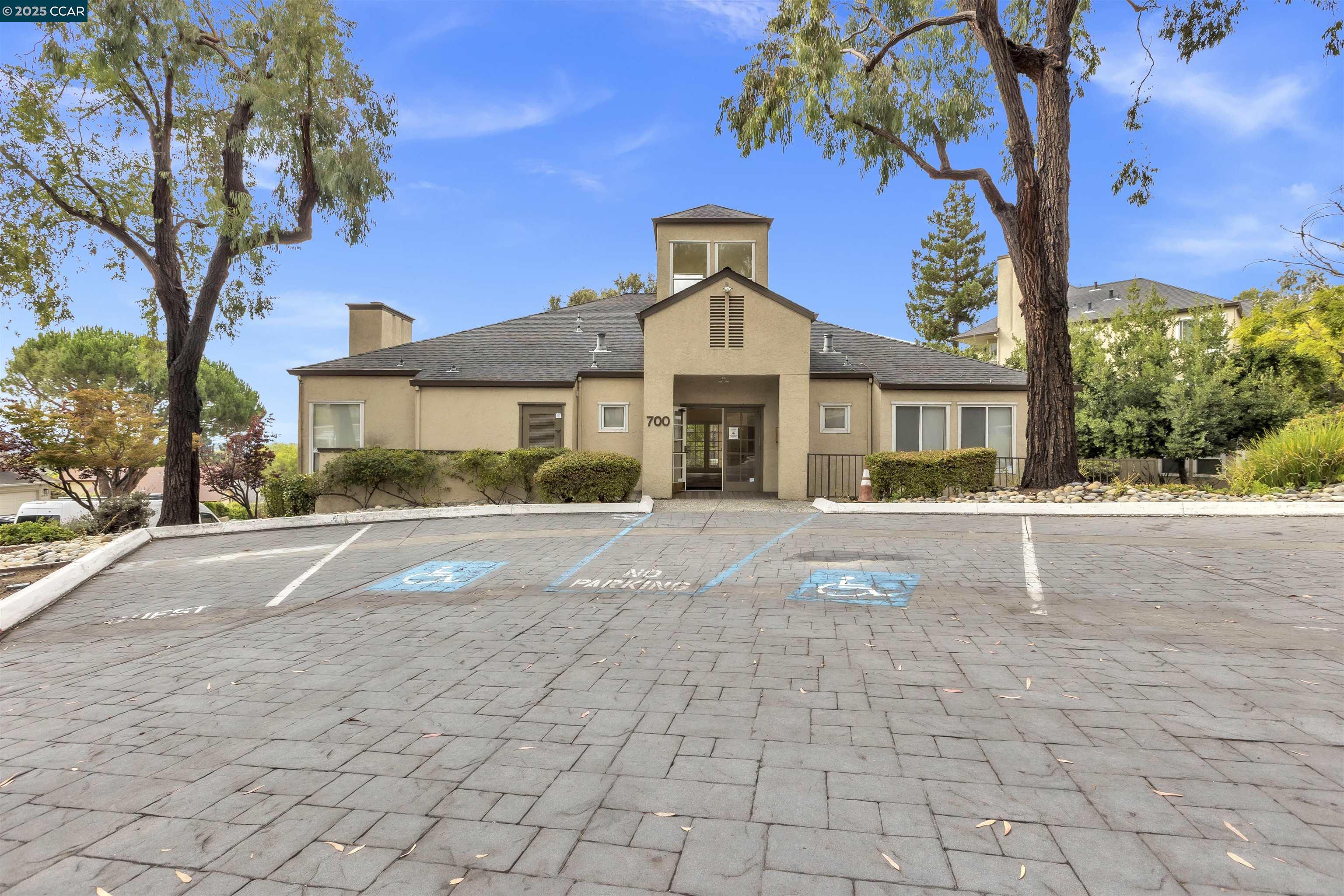 Photo #18: 41114424 Listing: Photo #18