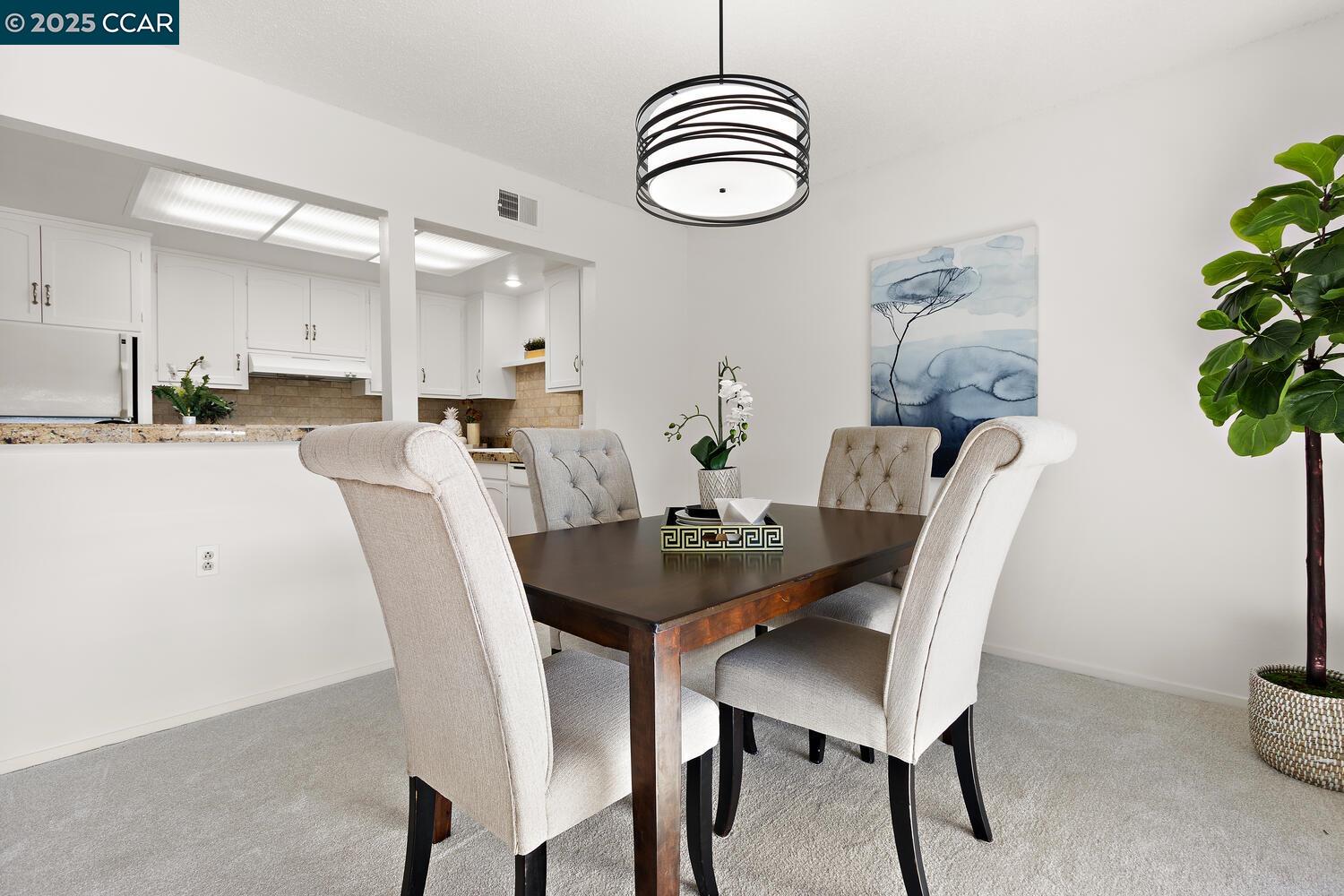 Photo #11: 41114429 Listing: Photo #11