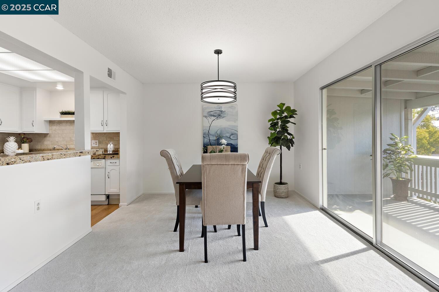 Photo #12: 41114429 Listing: Photo #12