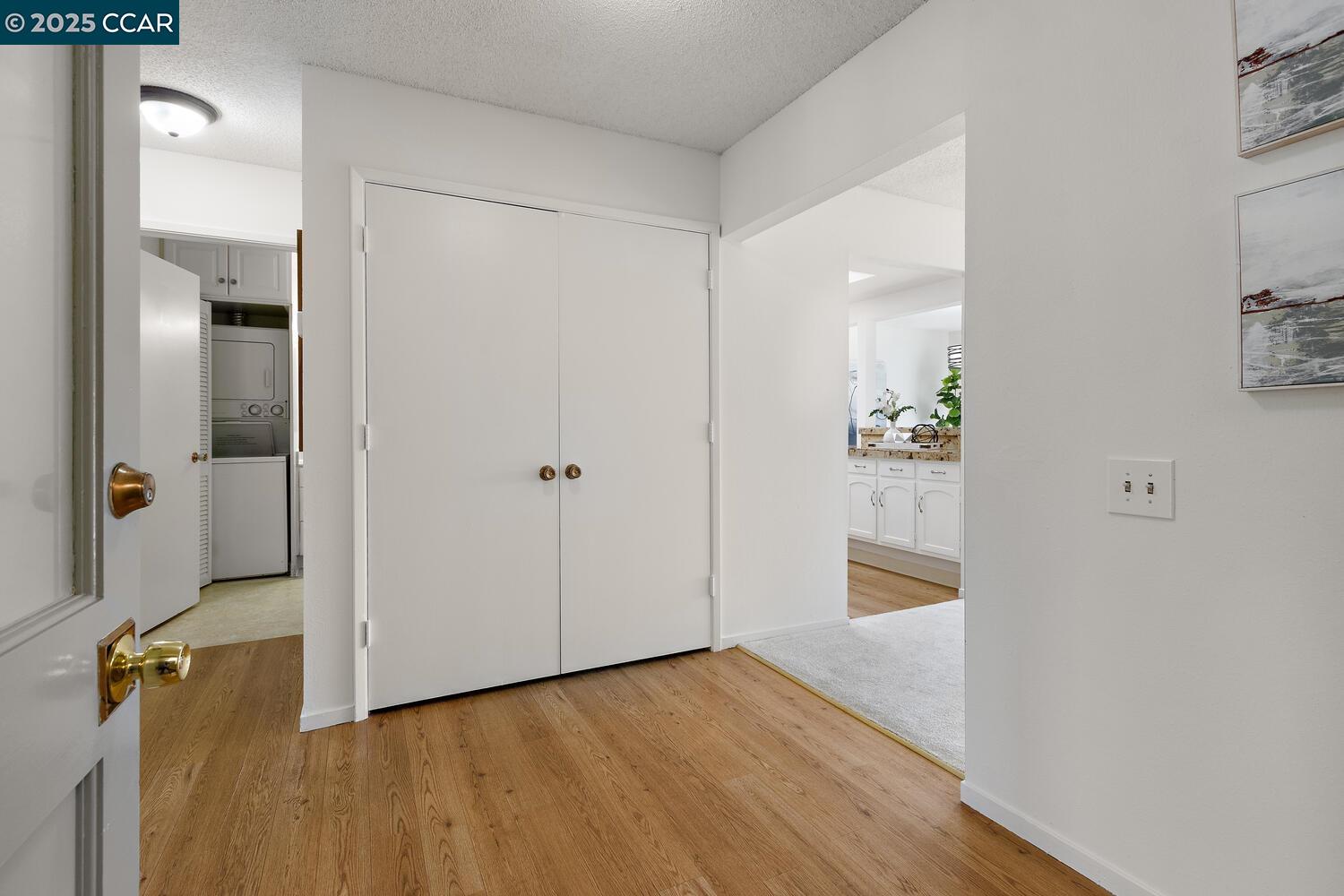 Photo #6: 41114429 Listing 