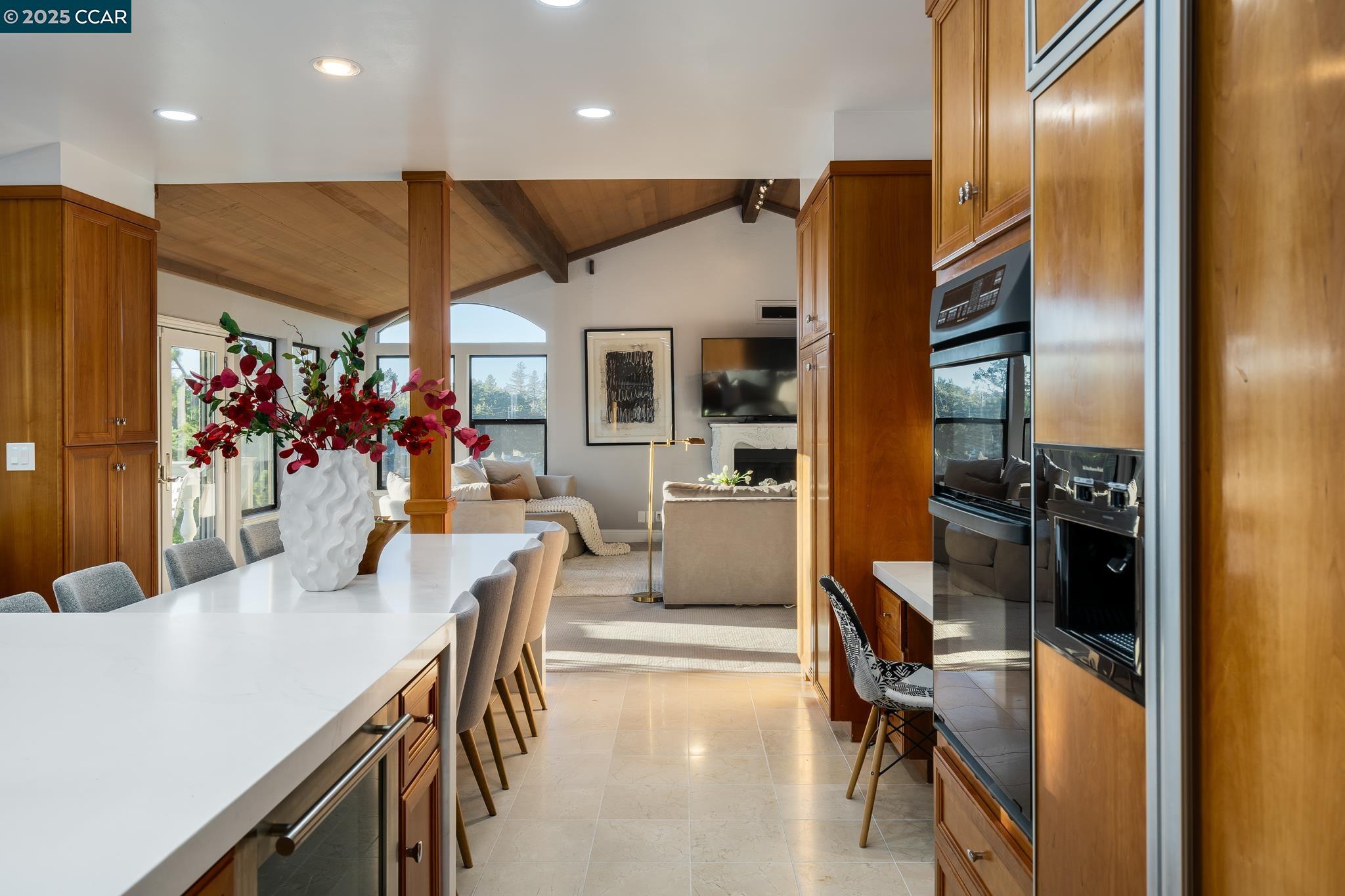 Detail Gallery Image 9 of 48 For 13 Kemp Ct, Alamo,  CA 94507 - 5 Beds | 3/1 Baths