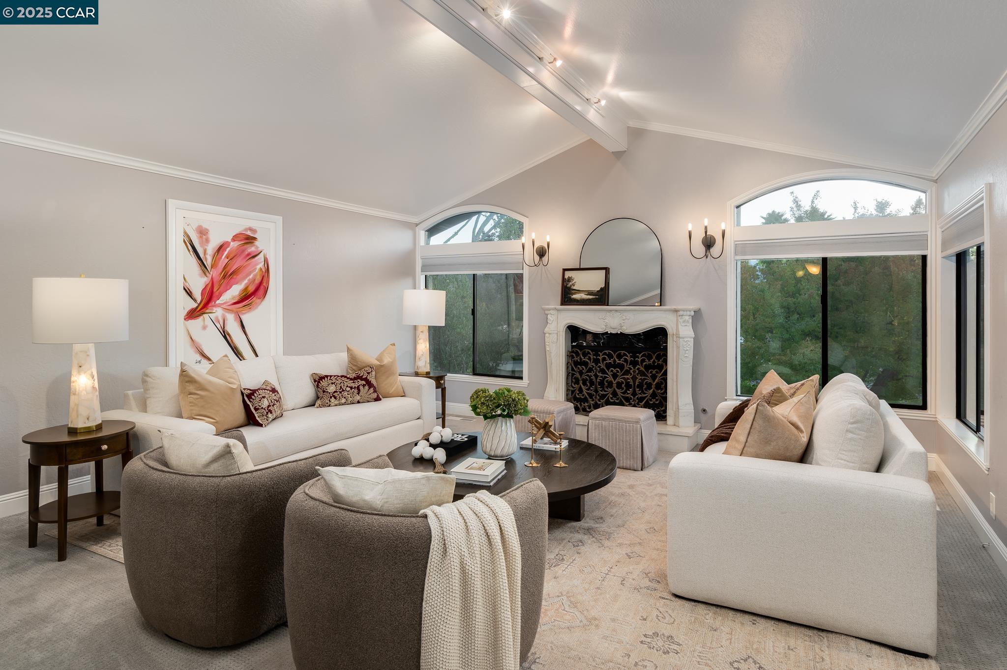 Detail Gallery Image 3 of 48 For 13 Kemp Ct, Alamo,  CA 94507 - 5 Beds | 3/1 Baths