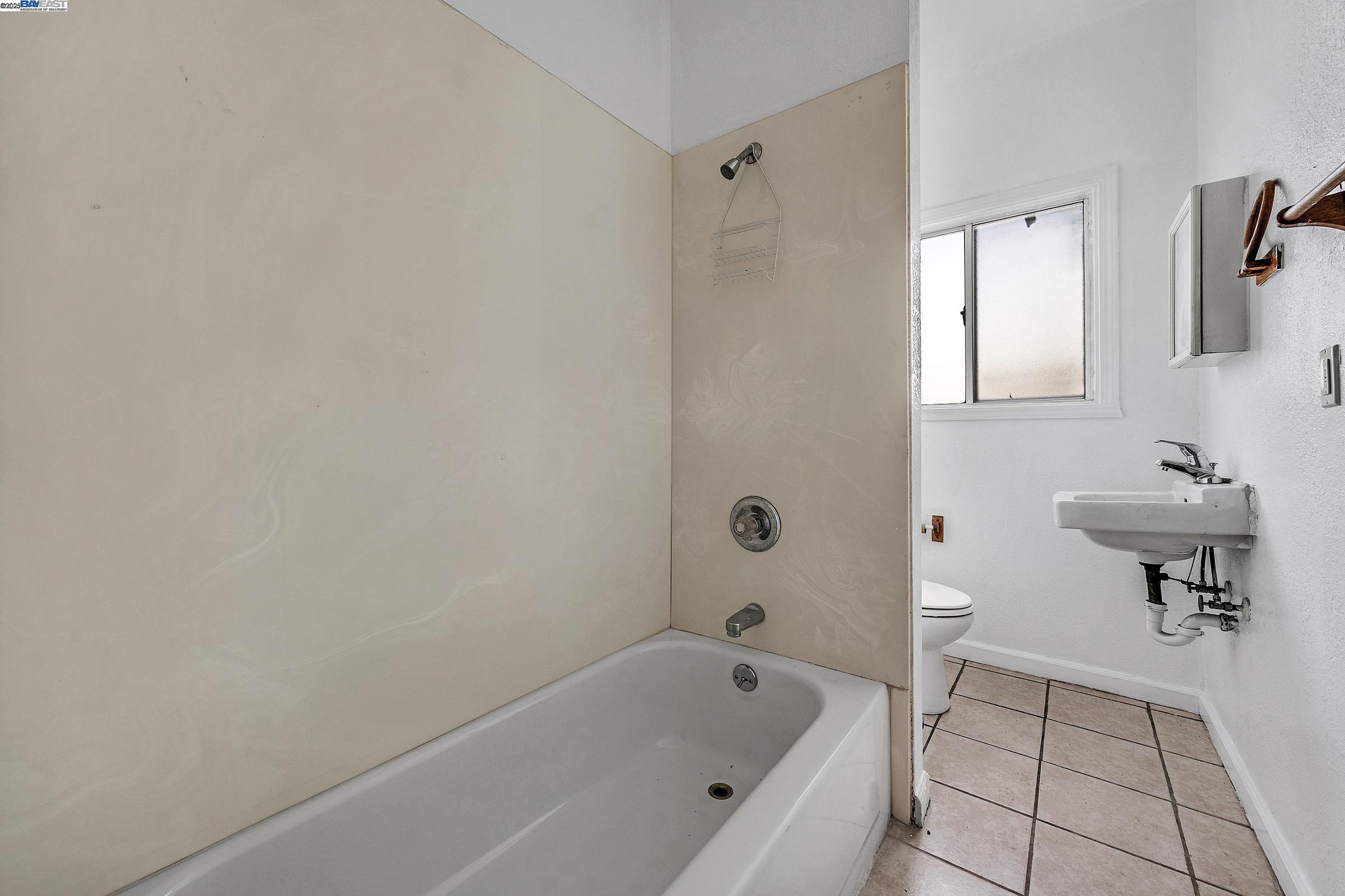 Photo #48: 41114436 Listing: Photo #48