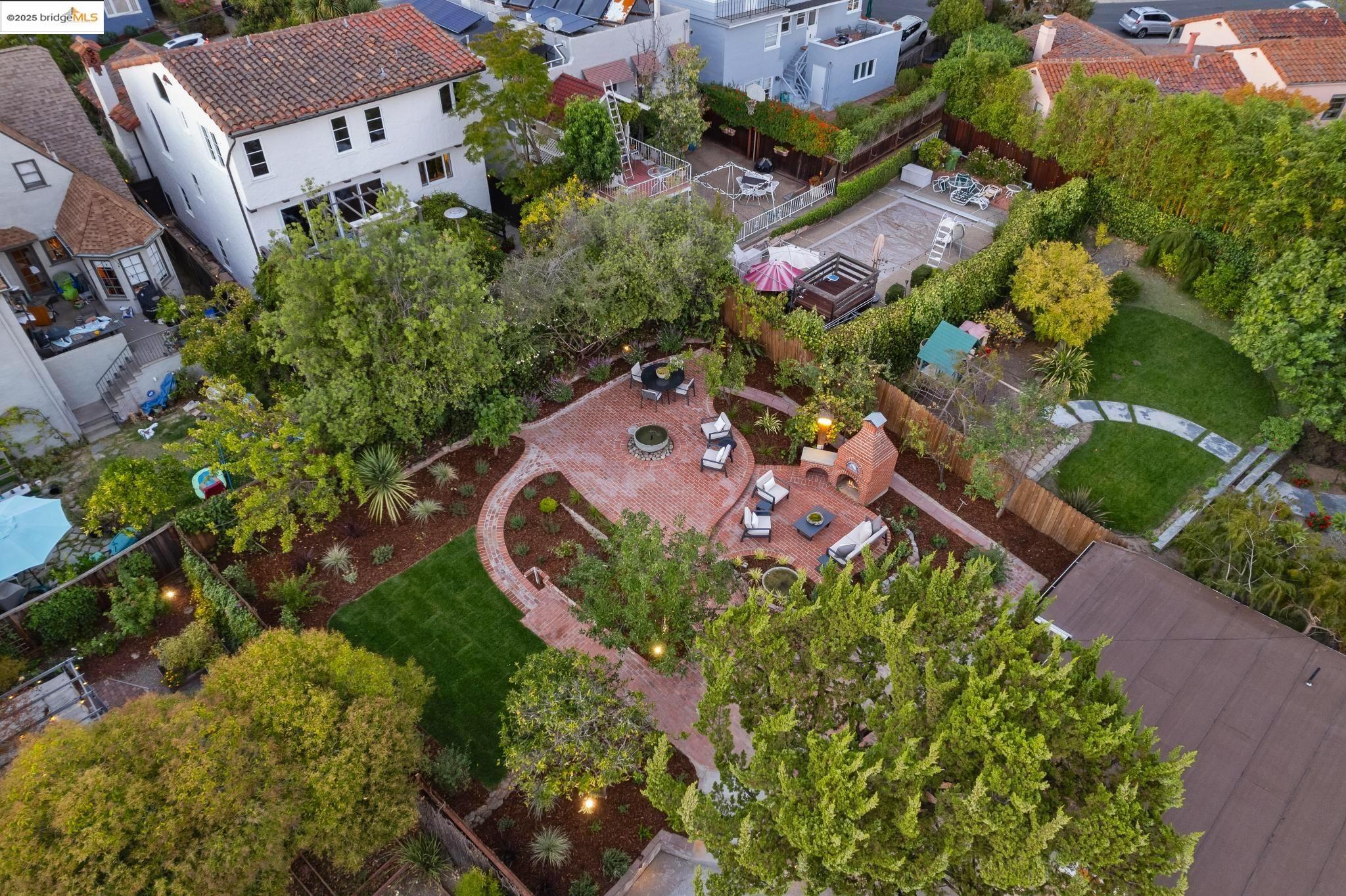 Detail Gallery Image 46 of 55 For 4081 Waterhouse Rd, Oakland,  CA 94602 - 3 Beds | 2 Baths