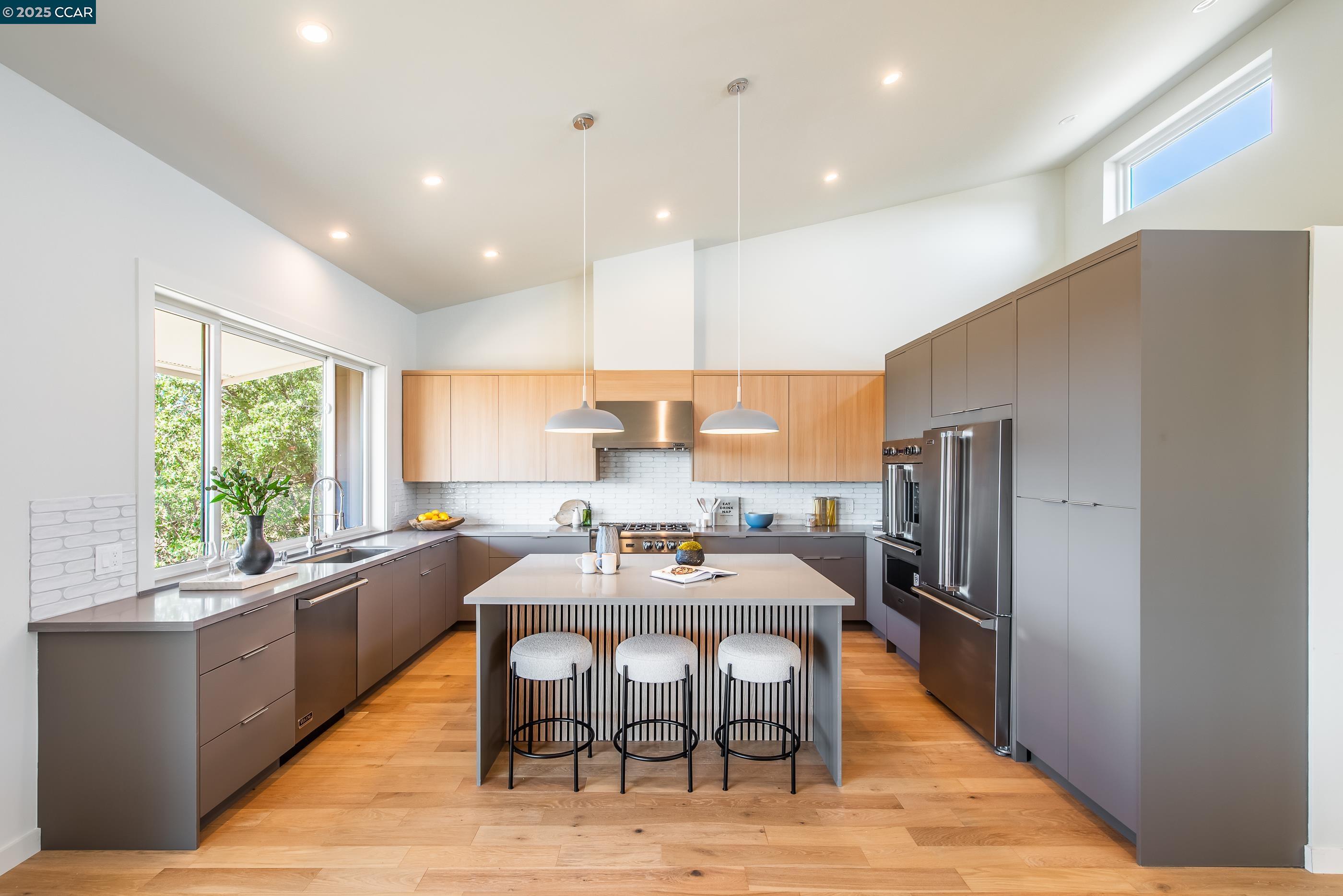 Detail Gallery Image 19 of 56 For 105 Hillcroft, Walnut Creek,  CA 94597 - 2 Beds | 2 Baths