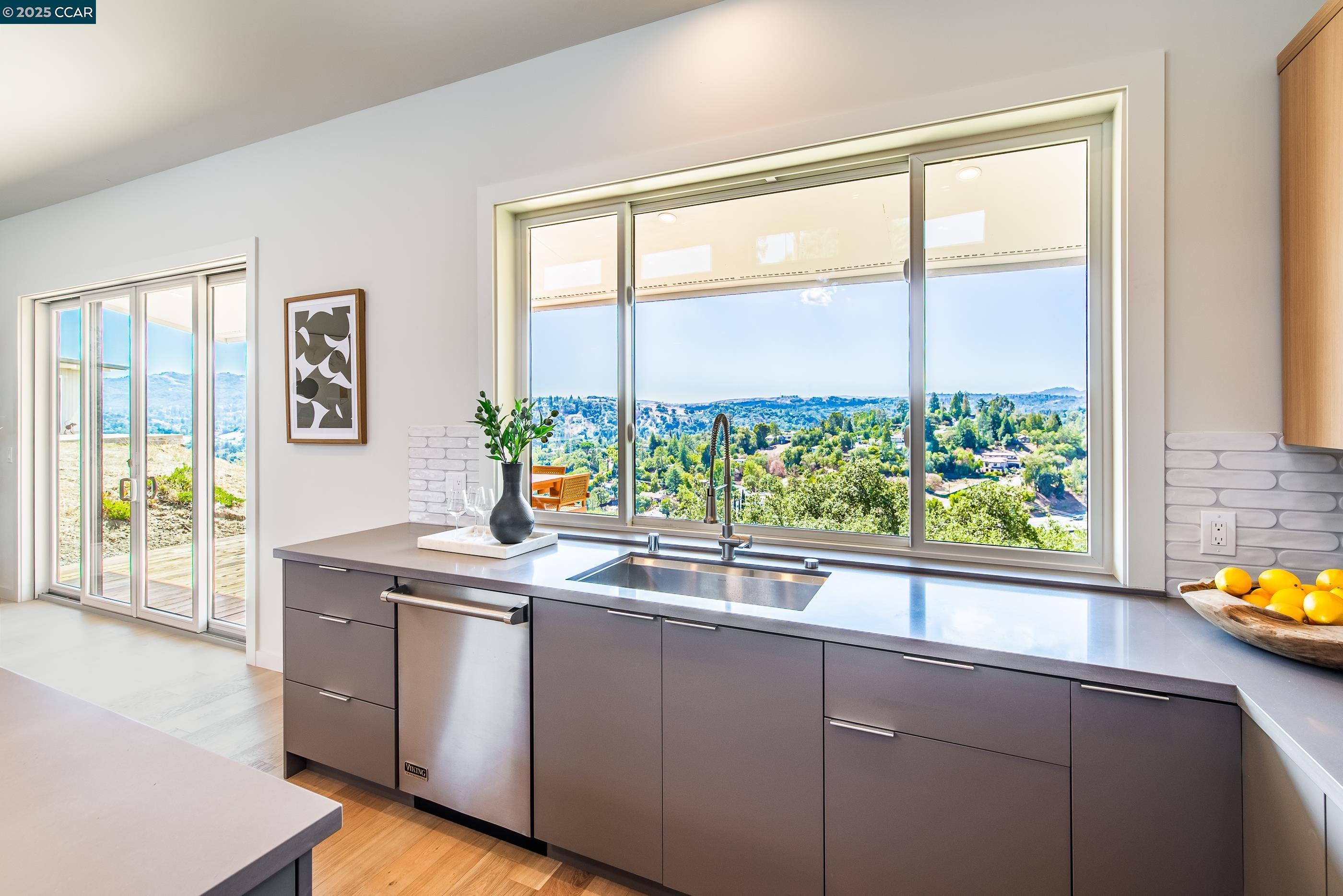 Detail Gallery Image 22 of 56 For 105 Hillcroft, Walnut Creek,  CA 94597 - 2 Beds | 2 Baths