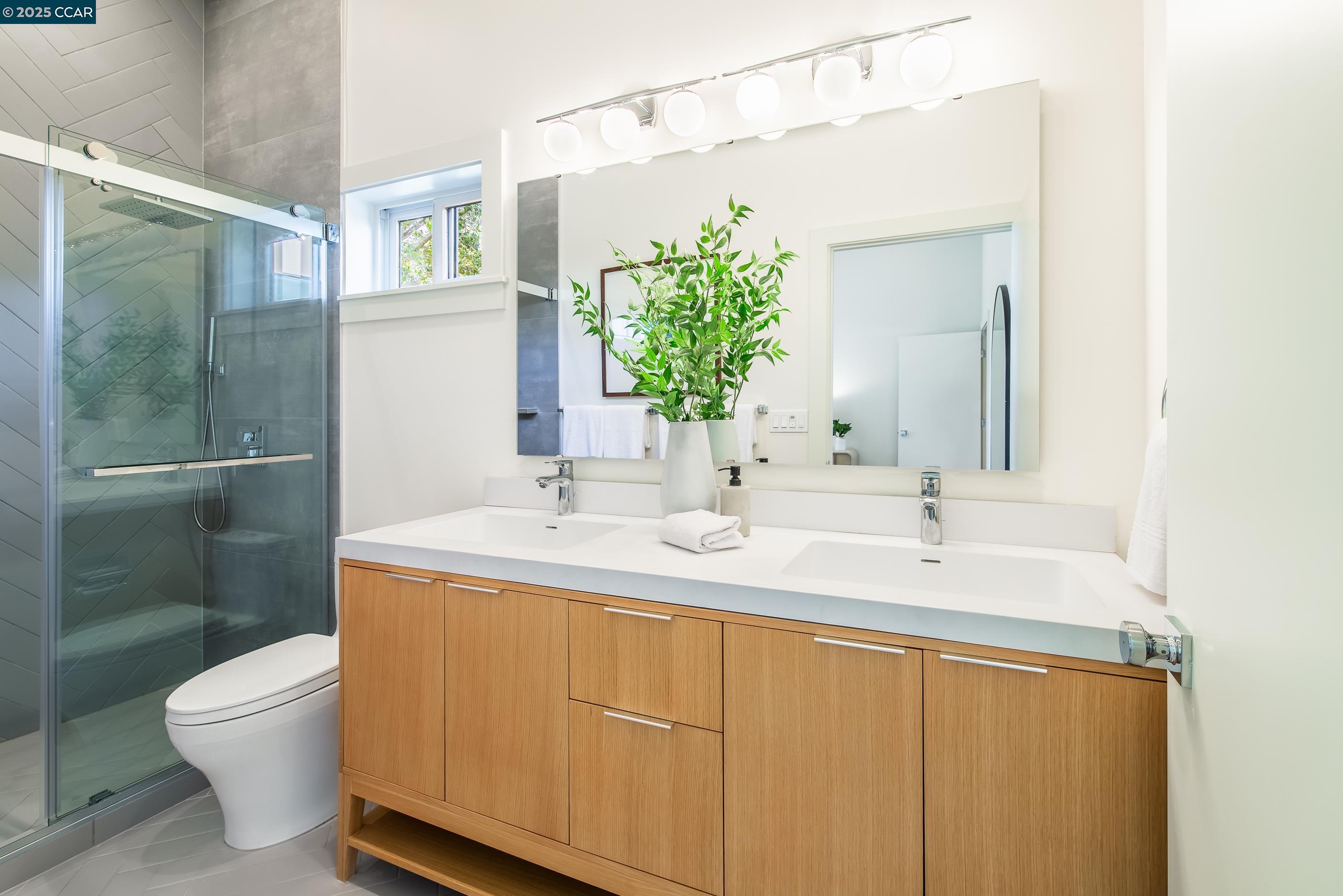 Detail Gallery Image 32 of 56 For 105 Hillcroft, Walnut Creek,  CA 94597 - 2 Beds | 2 Baths