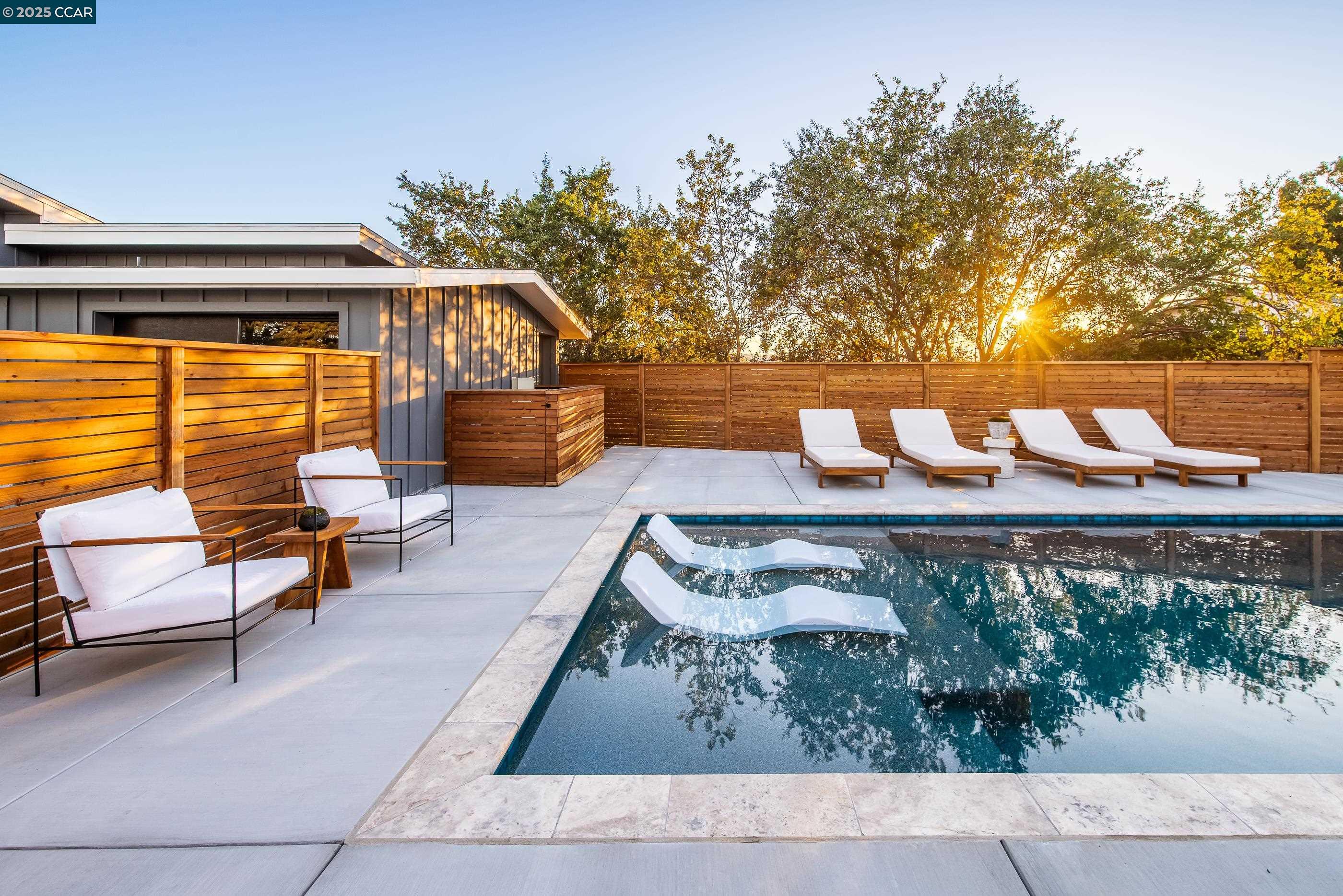 Detail Gallery Image 45 of 56 For 105 Hillcroft, Walnut Creek,  CA 94597 - 2 Beds | 2 Baths