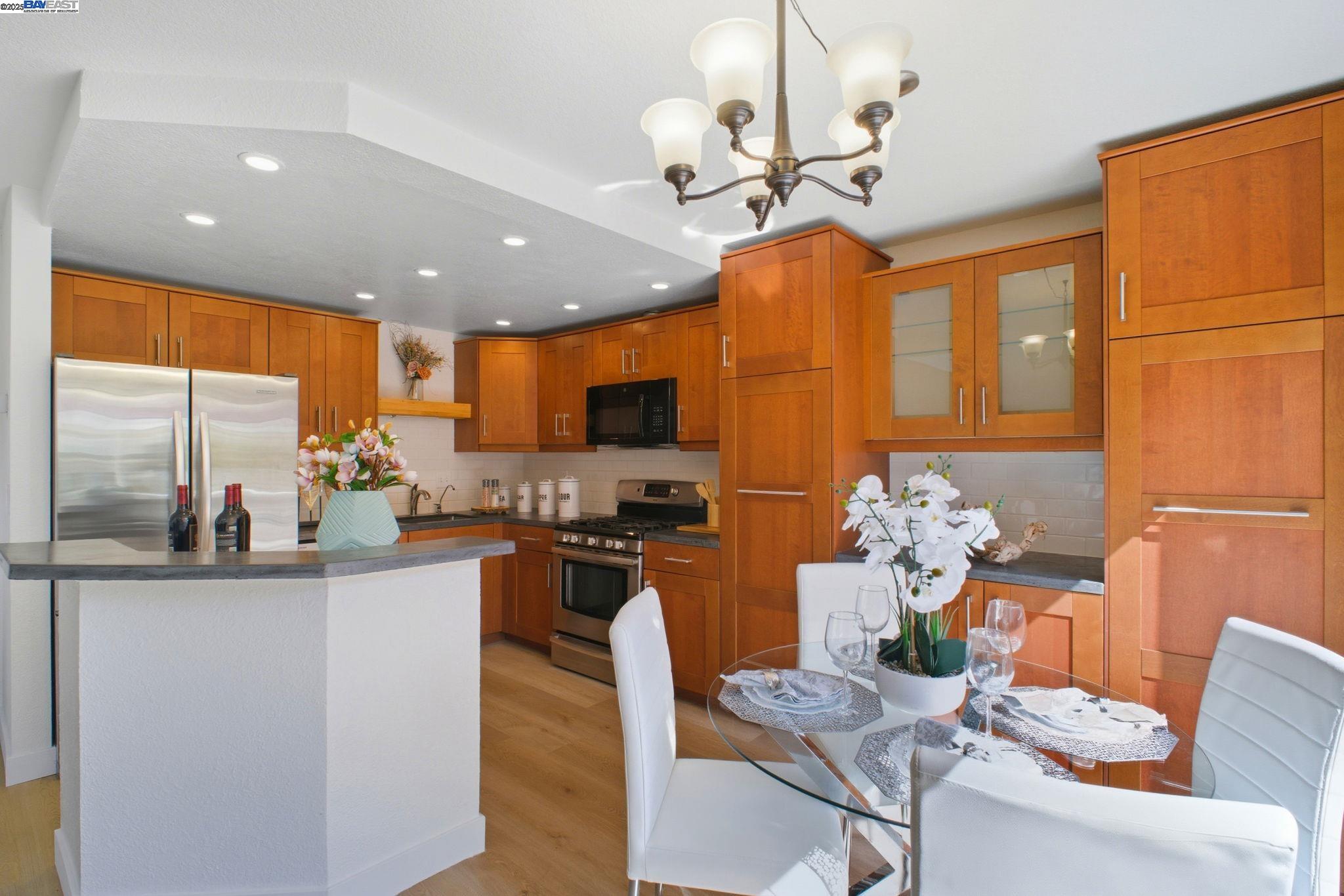 Photo #12: 41114455 Listing: Photo #12