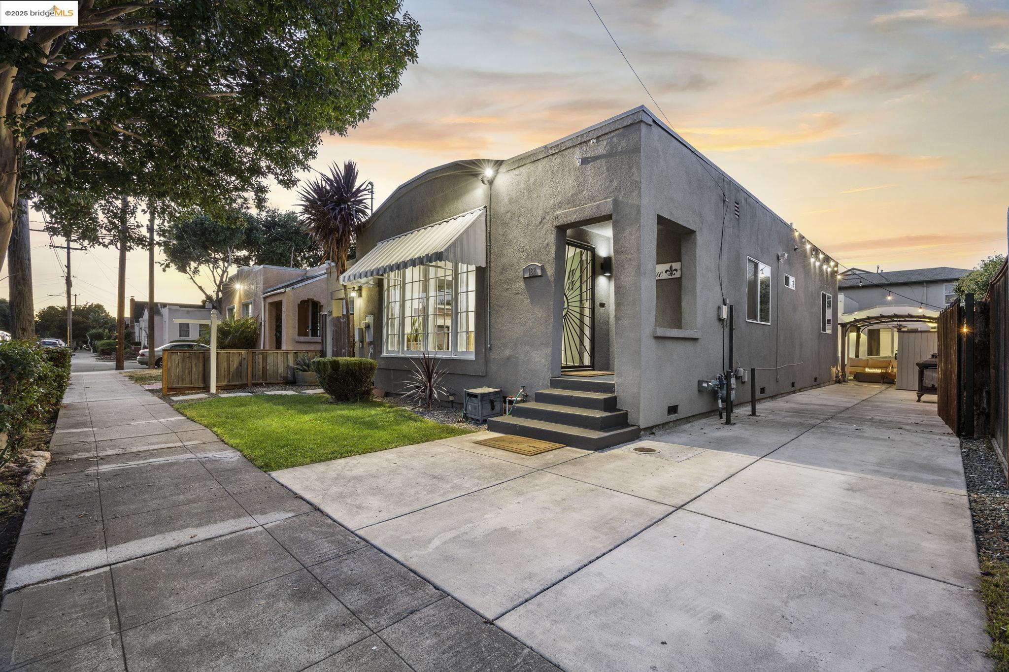 Front Image Thumbnail for EB41114458